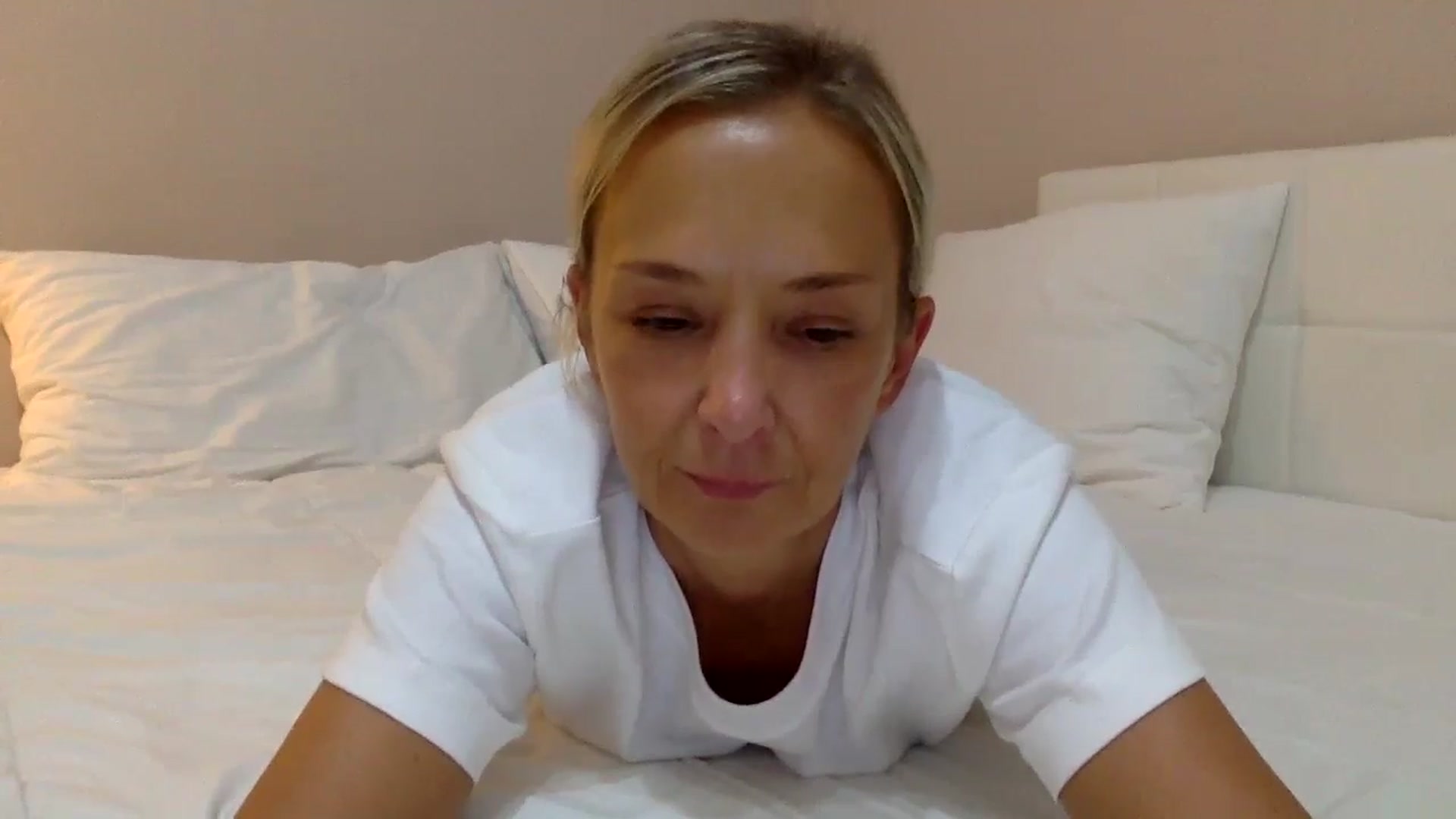 Gallery image thumbnail from Aimee_Angel's myfreecams stream on, 09/15/2024, 21:42 image 16 of 20