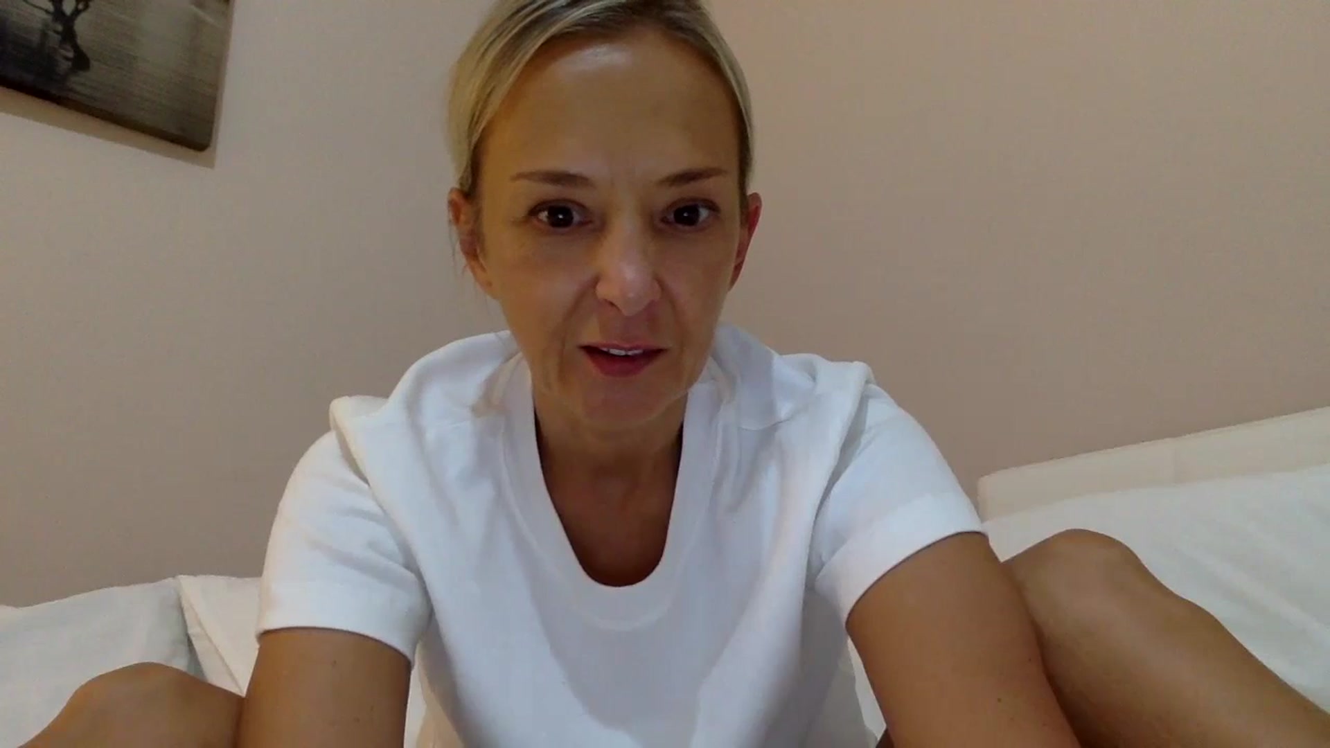 Gallery image thumbnail from Aimee_Angel's myfreecams stream on, 09/15/2024, 21:42 image 2 of 20