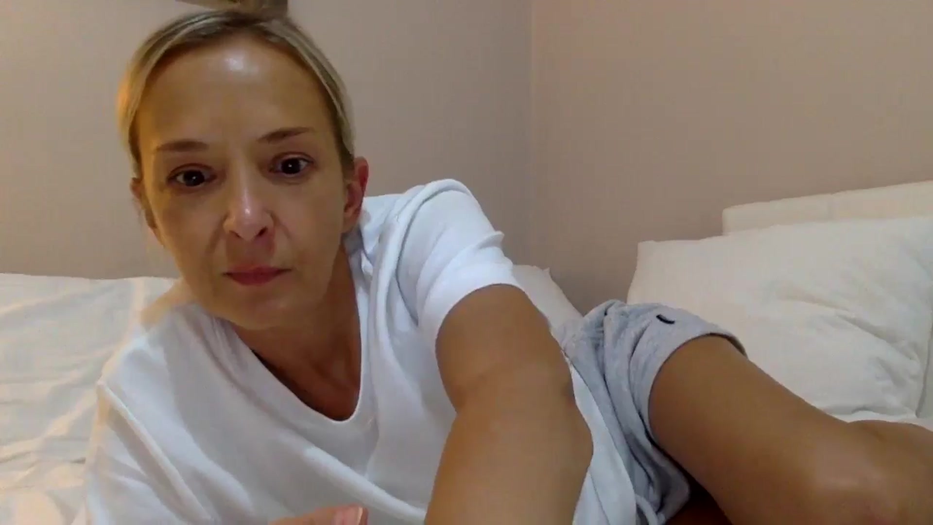 Gallery image thumbnail from Aimee_Angel's myfreecams stream on, 09/15/2024, 21:42 image 4 of 20