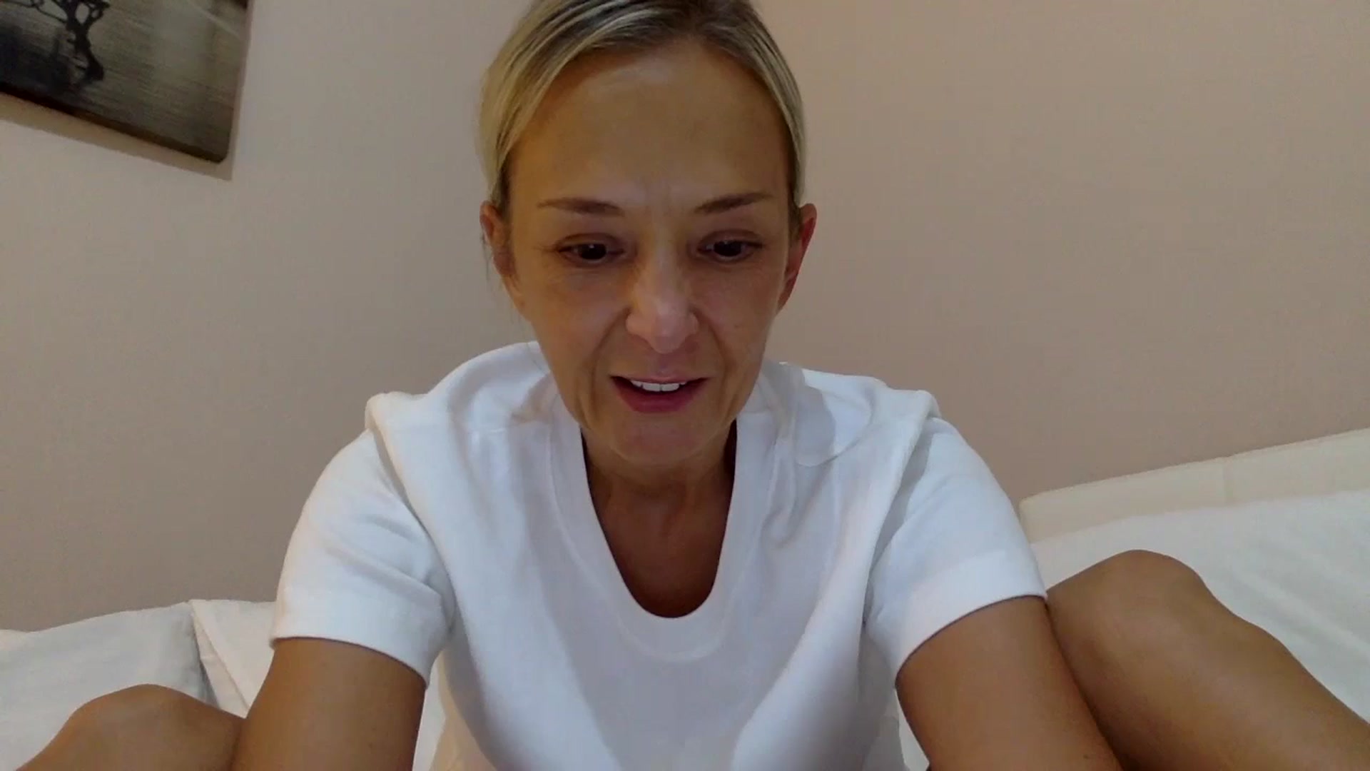 Gallery image thumbnail from Aimee_Angel's myfreecams stream on, 09/15/2024, 21:42 image 1 of 20