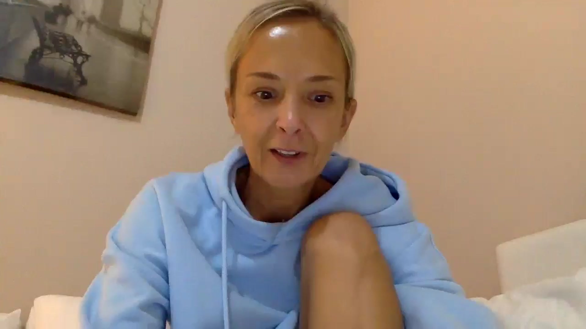 Gallery image thumbnail from Aimee_Angel's myfreecams stream on, 09/17/2024, 19:47 image 12 of 20