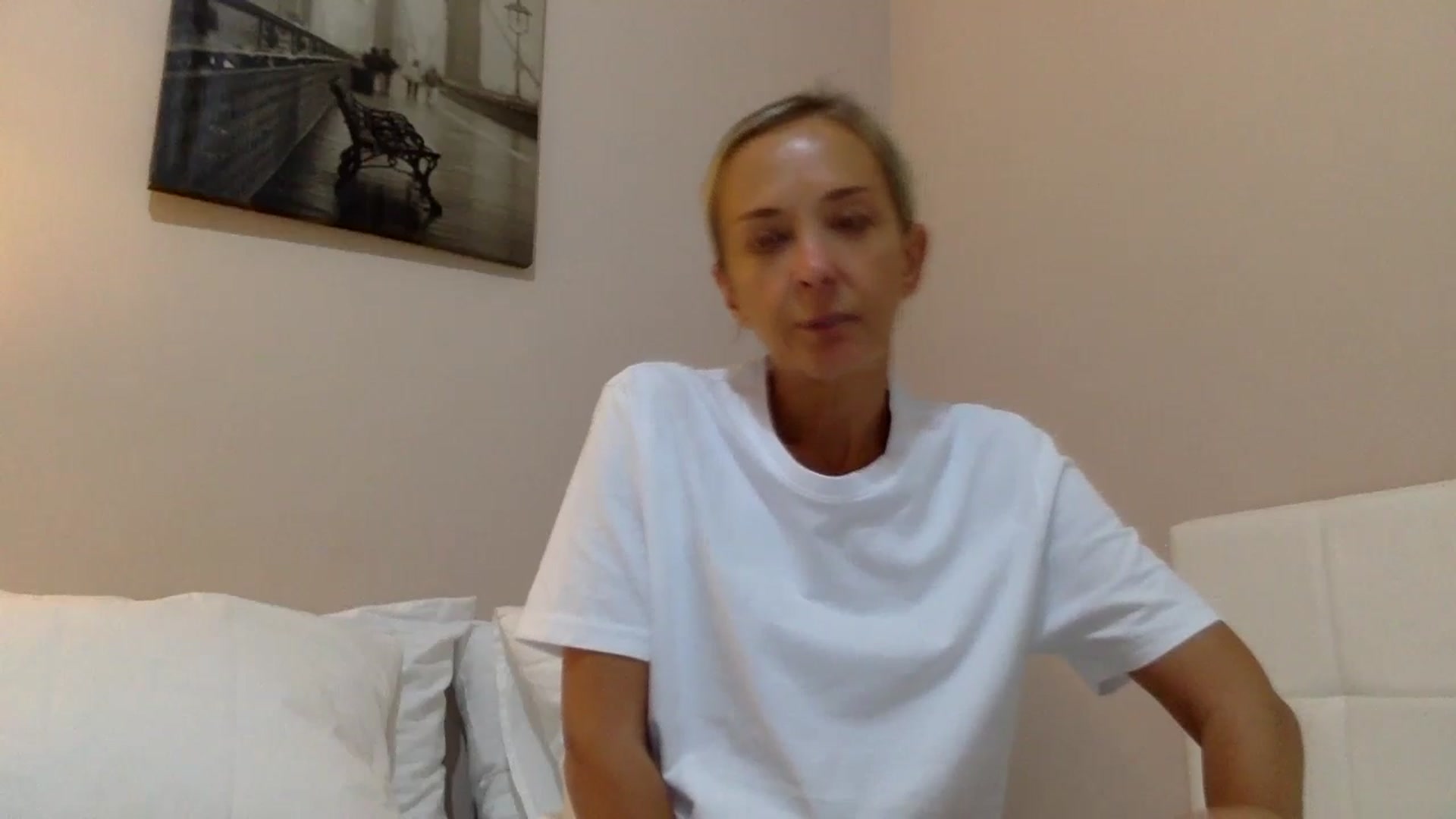 Gallery image thumbnail from Aimee_Angel's myfreecams stream on, 09/18/2024, 19:39 image 2 of 20