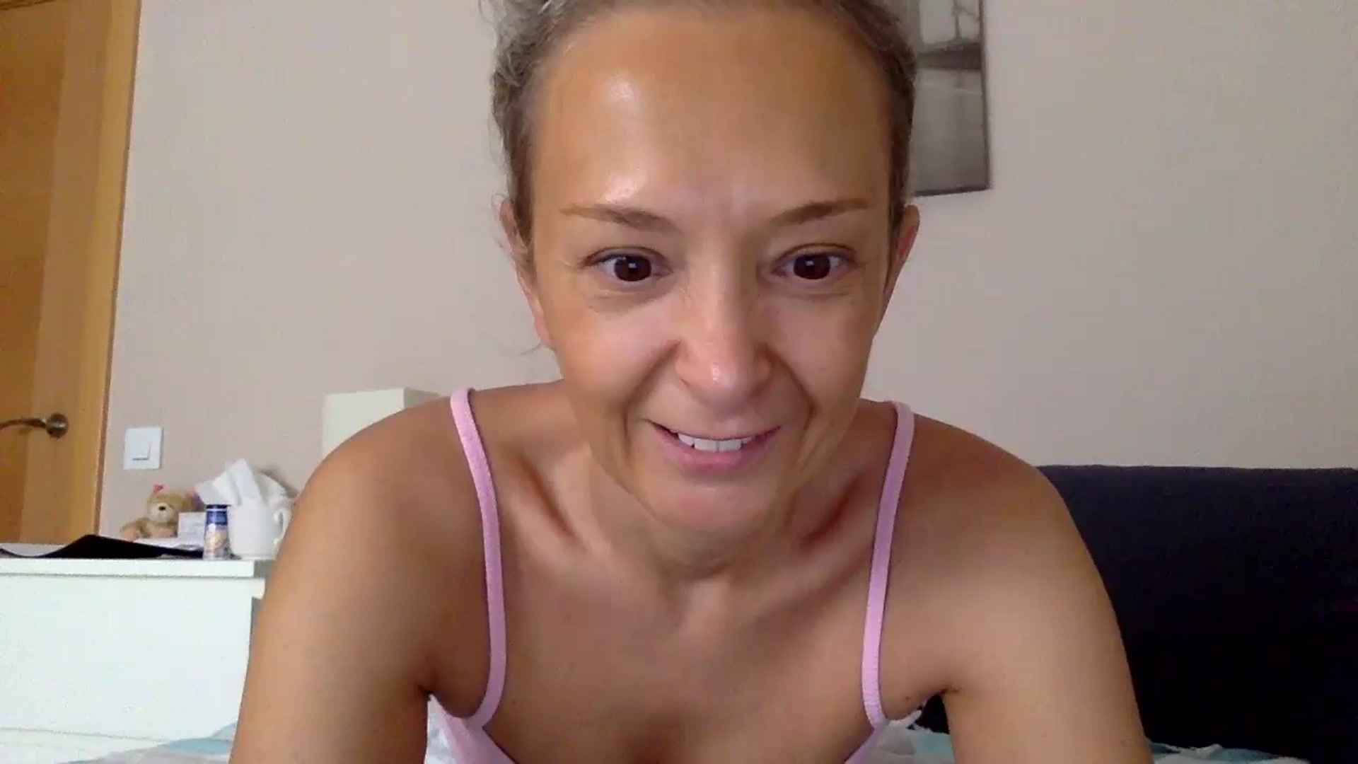 Gallery image thumbnail from Aimee_Angel's myfreecams stream on, 09/28/2024, 13:40 image 1 of 20