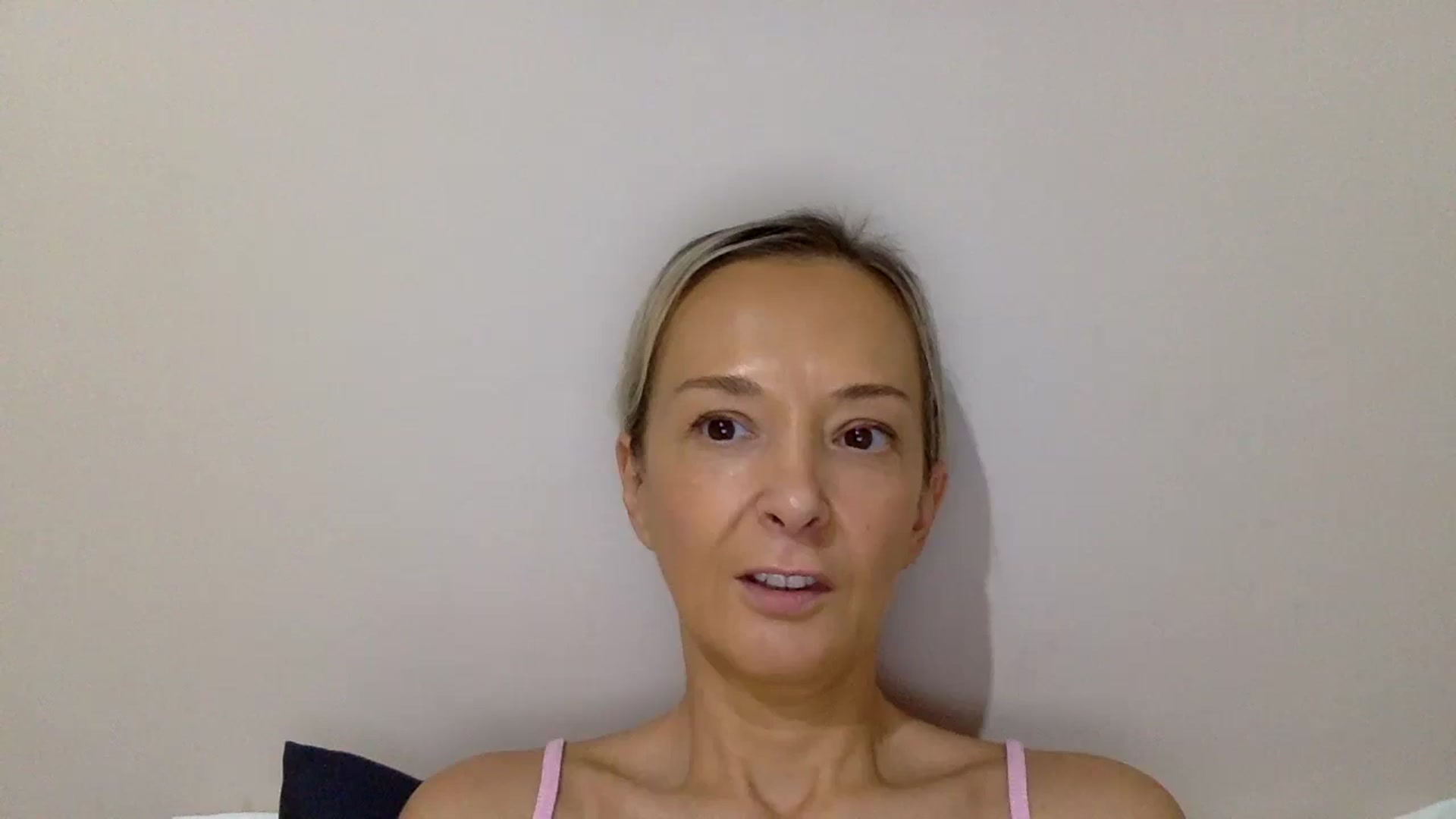 Gallery image thumbnail from Aimee_Angel's myfreecams stream on, 10/06/2024, 16:40 image 10 of 20