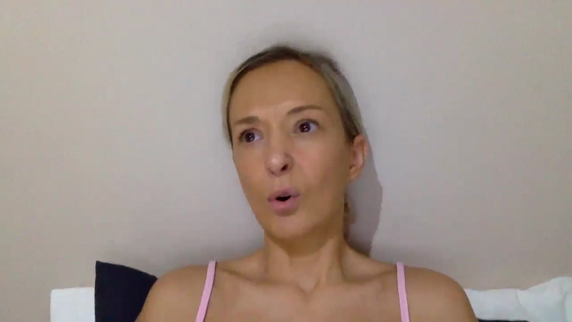 Gallery image thumbnail from Aimee_Angel's myfreecams stream on, 10/06/2024, 16:40 image 16 of 20