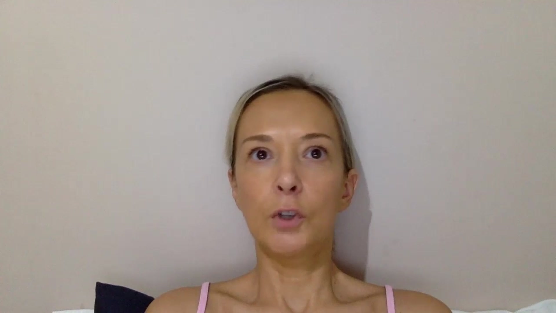 Gallery image thumbnail from Aimee_Angel's myfreecams stream on, 10/06/2024, 16:40 image 15 of 20
