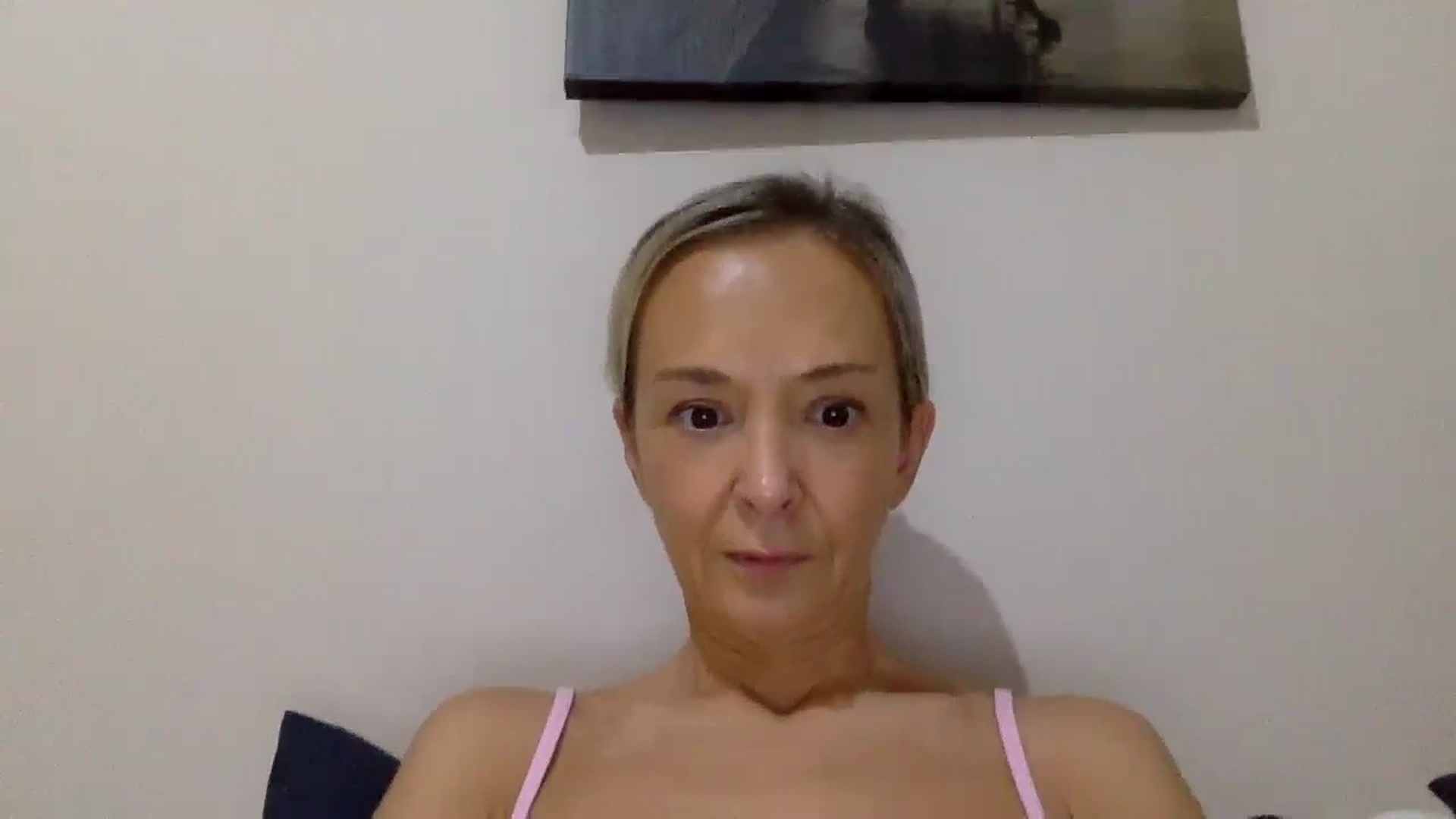 Gallery image thumbnail from Aimee_Angel's myfreecams stream on, 10/06/2024, 16:40 image 11 of 20