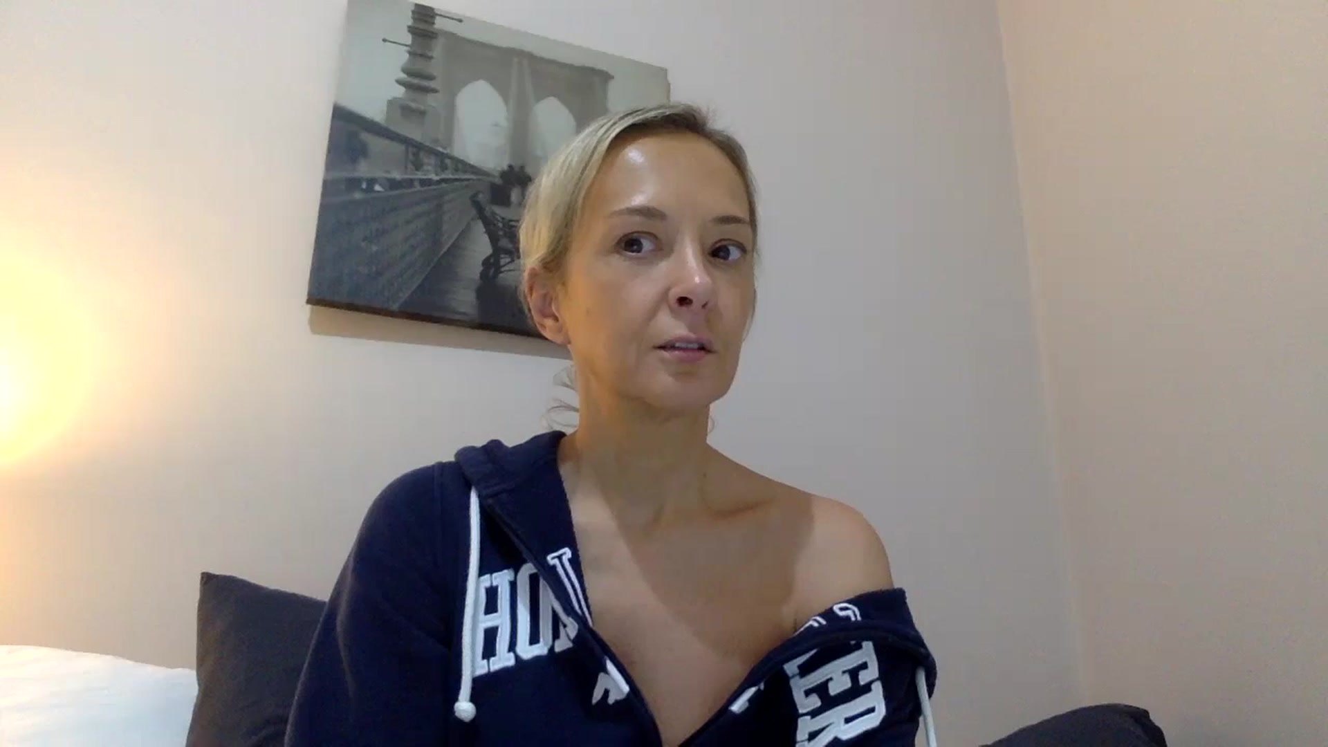 Gallery image thumbnail from Aimee_Angel's myfreecams stream on, 10/07/2024, 23:58 image 2 of 20