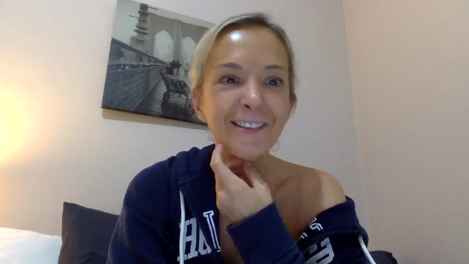 Gallery image thumbnail from Aimee_Angel's myfreecams stream on, 10/07/2024, 23:58 image 6 of 20