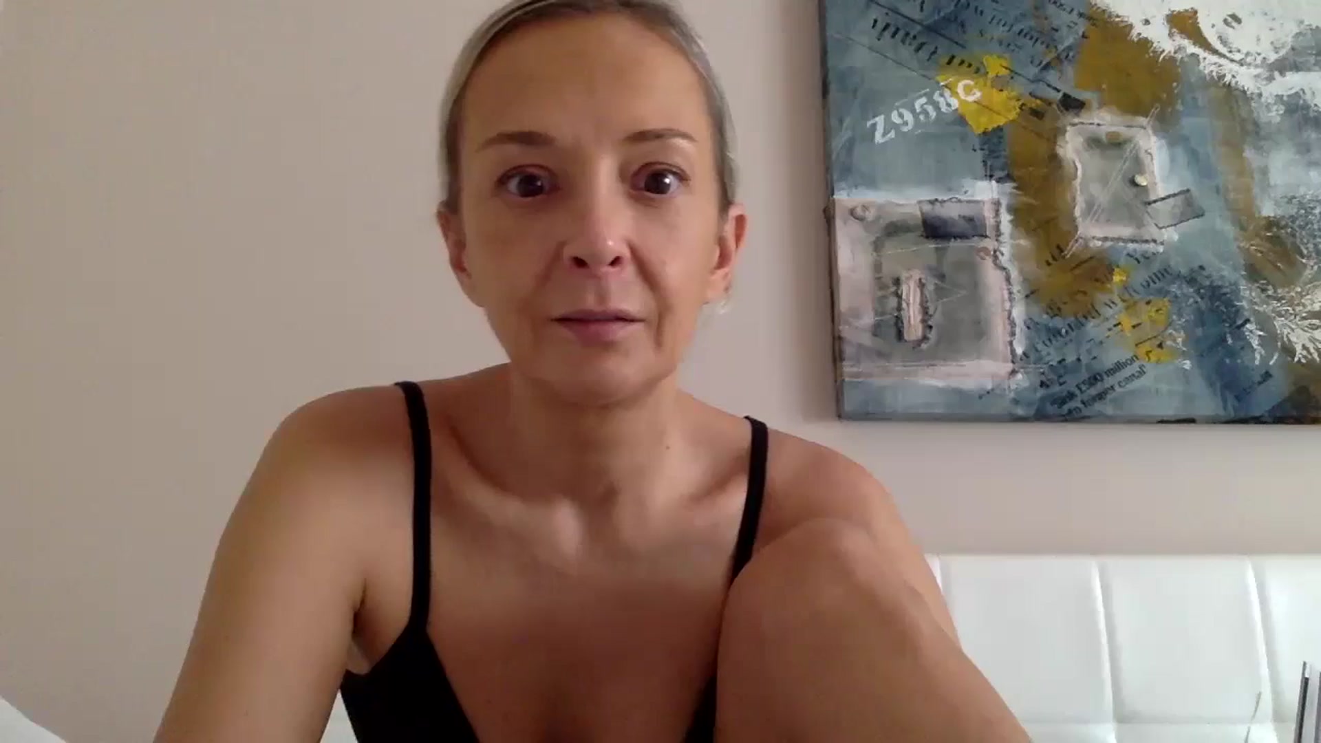 Gallery image thumbnail from Aimee_Angel's myfreecams stream on, 10/08/2024, 14:45 image 19 of 20