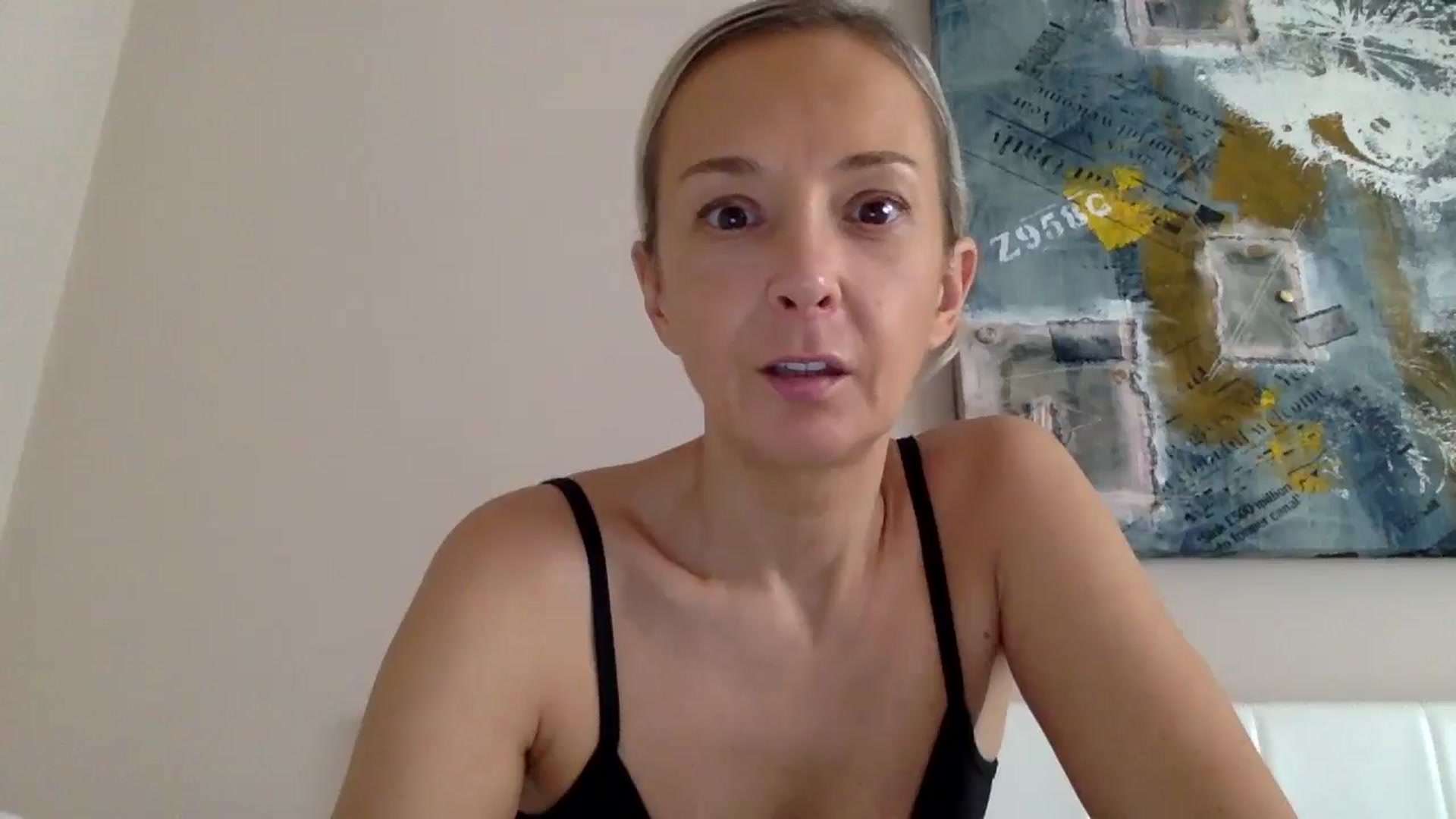 Gallery image thumbnail from Aimee_Angel's myfreecams stream on, 10/08/2024, 14:45 image 1 of 20