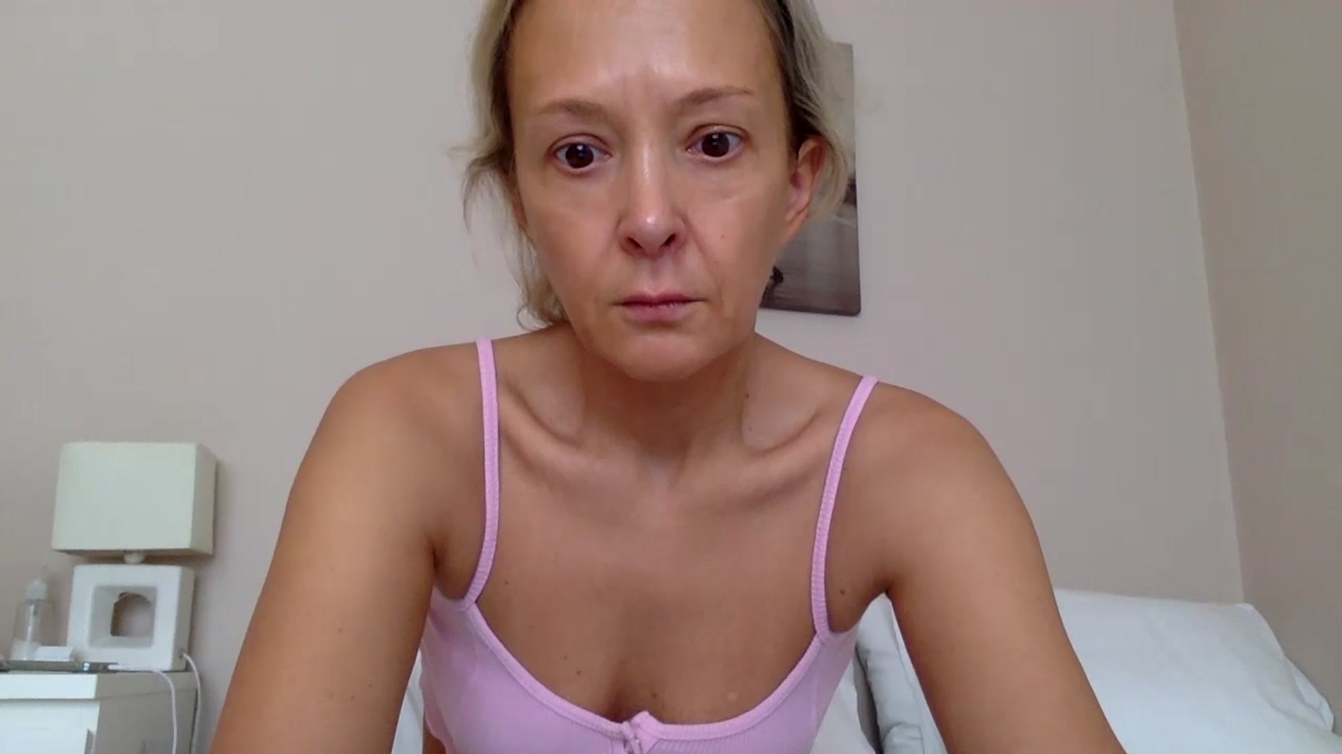 Gallery image thumbnail from Aimee_Angel's myfreecams stream on, 10/10/2024, 14:17 image 18 of 20