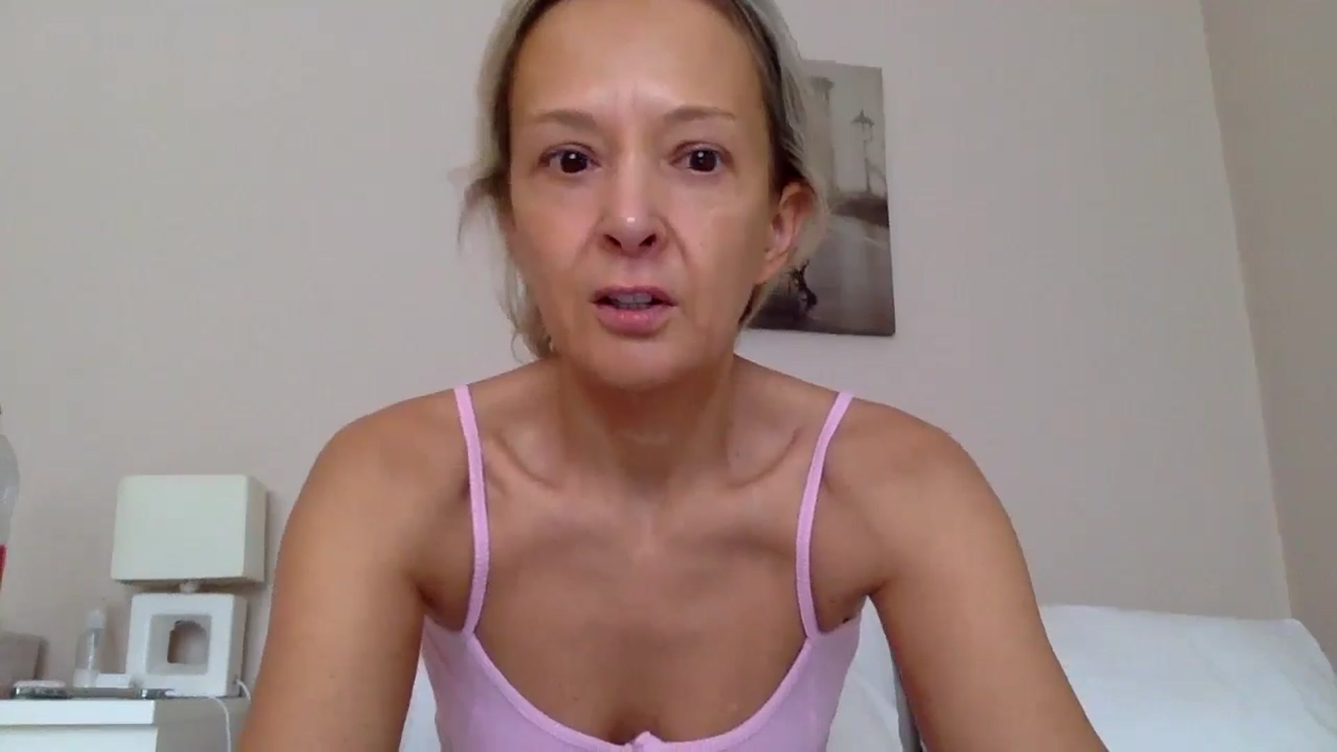 Gallery image thumbnail from Aimee_Angel's myfreecams stream on, 10/10/2024, 14:17 image 15 of 20