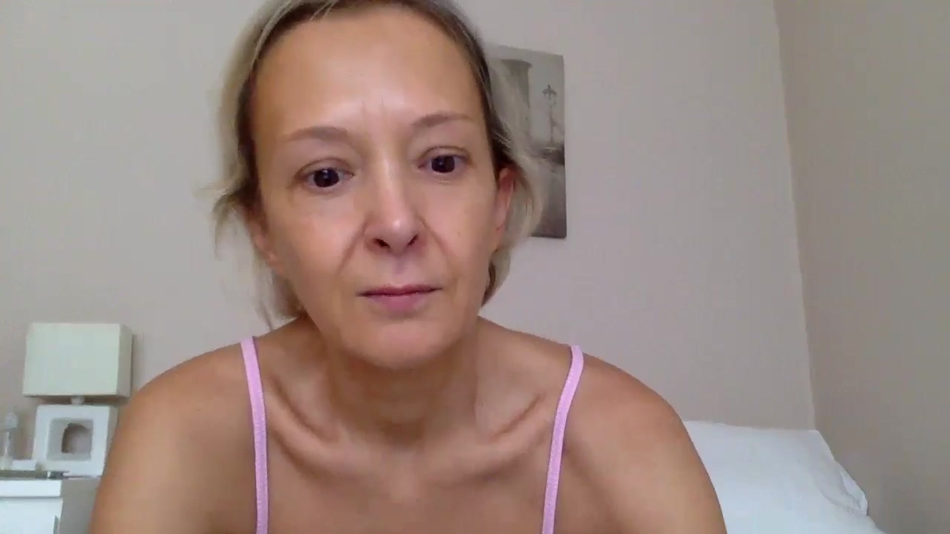 Gallery image thumbnail from Aimee_Angel's myfreecams stream on, 10/10/2024, 14:30 image 9 of 20