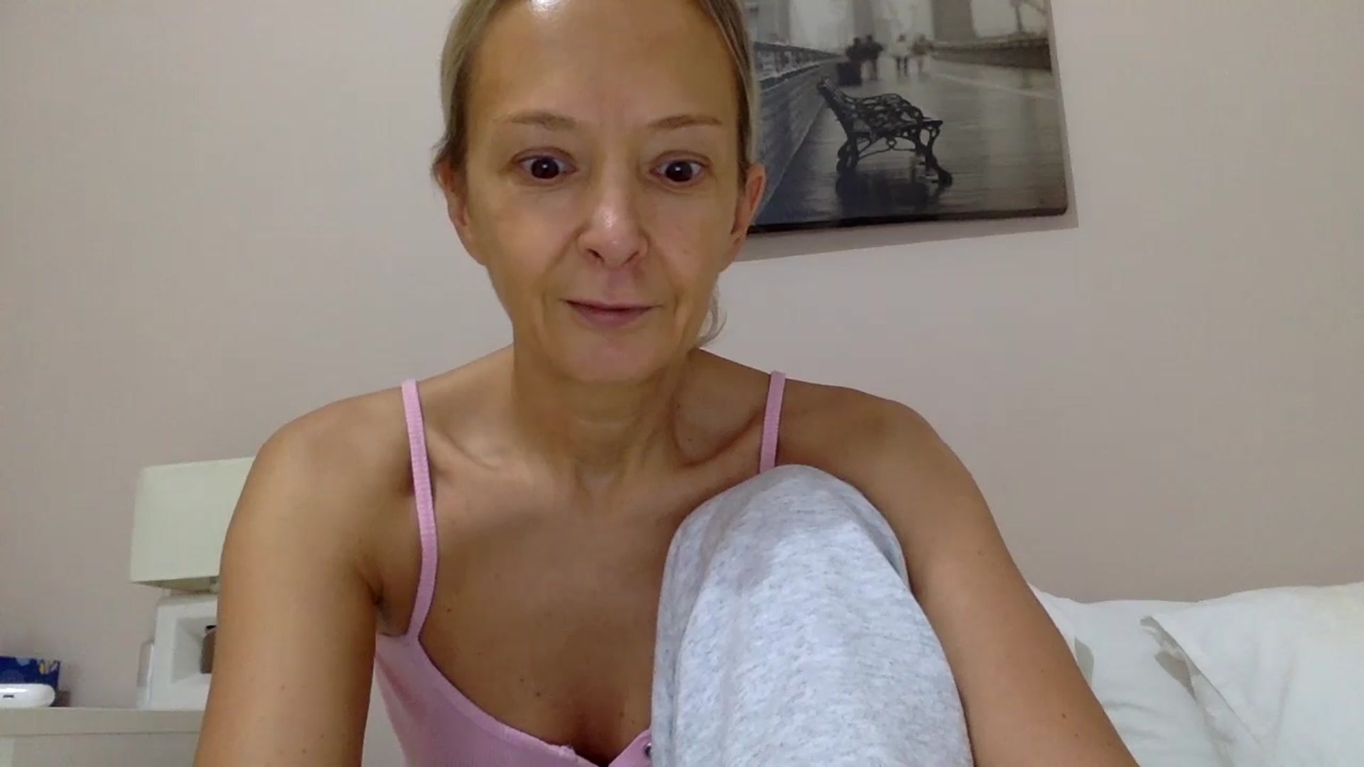 Gallery image thumbnail from Aimee_Angel's myfreecams stream on, 10/13/2024, 14:31 image 18 of 20