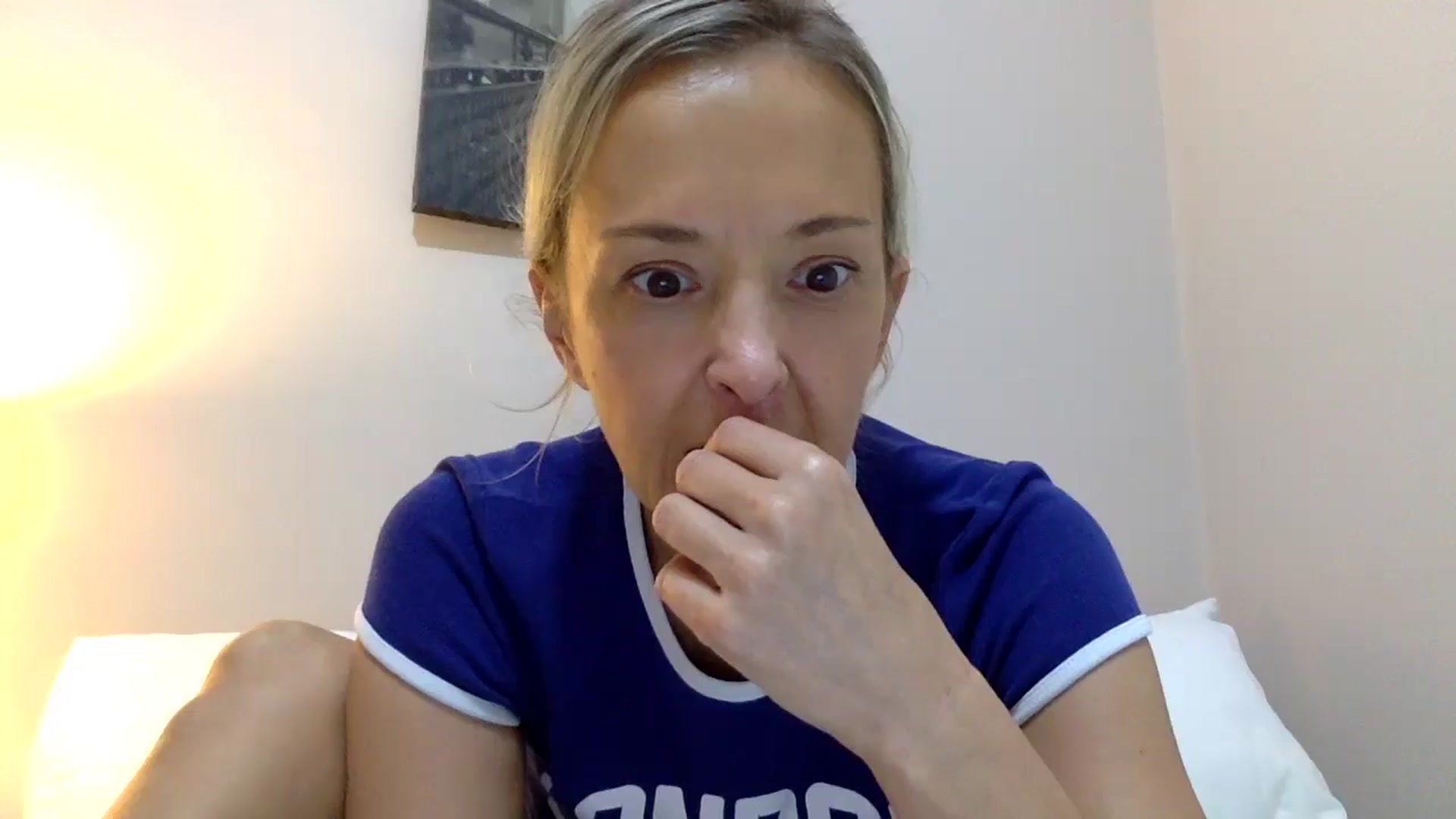 Gallery image thumbnail from Aimee_Angel's myfreecams stream on, 10/18/2024, 21:08 image 4 of 20