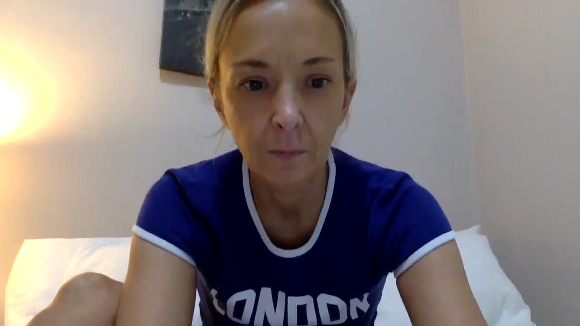 Gallery image thumbnail from Aimee_Angel's myfreecams stream on, 10/18/2024, 21:08 image 3 of 20
