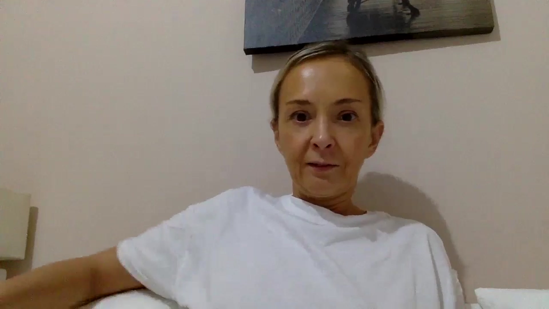 Gallery image thumbnail from Aimee_Angel's myfreecams stream on, 10/20/2024, 20:44 image 4 of 20