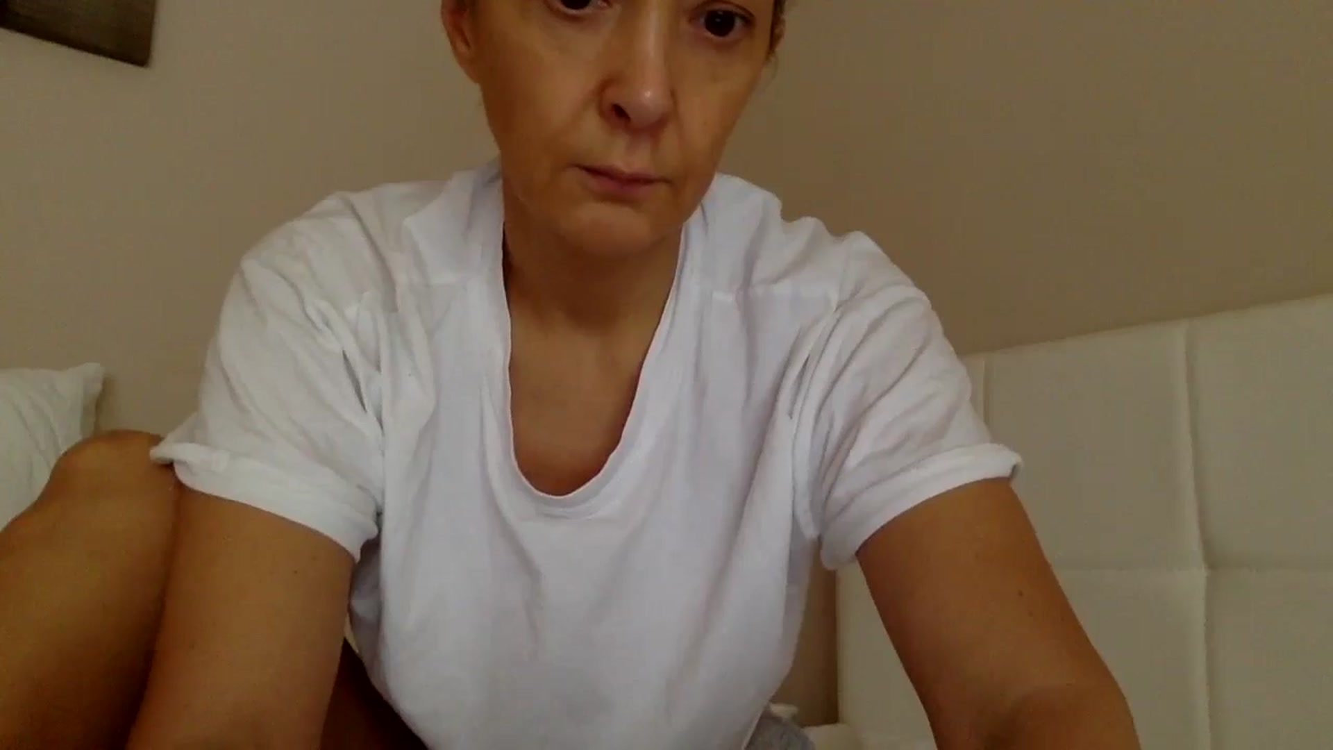 Gallery image thumbnail from Aimee_Angel's myfreecams stream on, 10/21/2024, 14:50 image 12 of 20