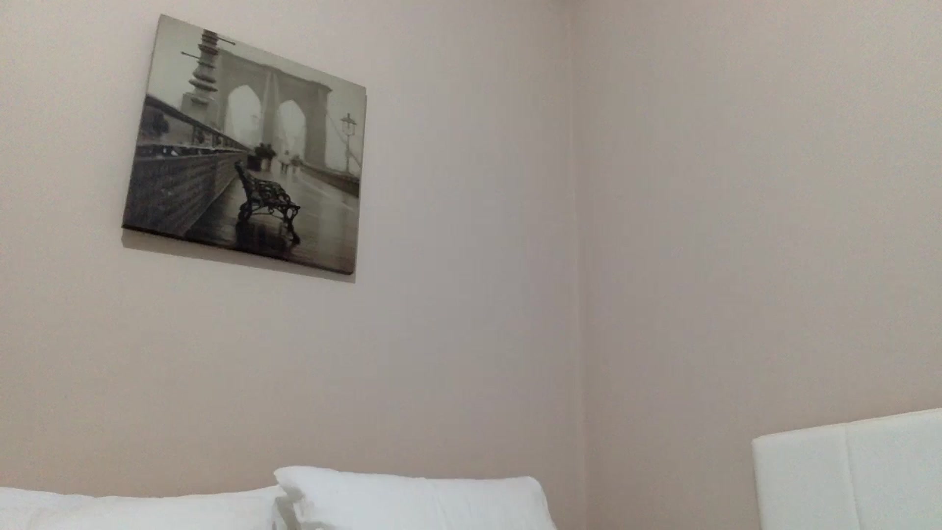Gallery image thumbnail from Aimee_Angel's myfreecams stream on, 10/23/2024, 20:41 image 7 of 20