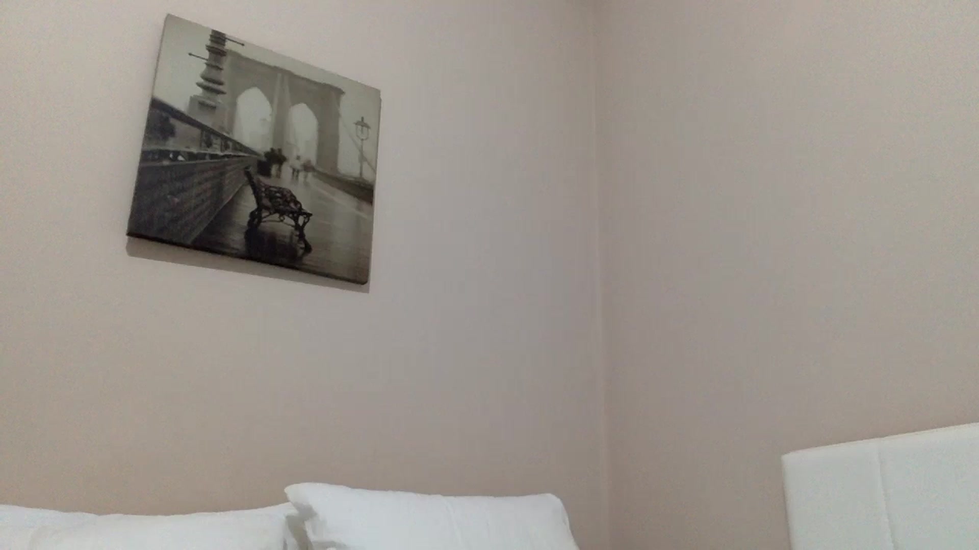 Gallery image thumbnail from Aimee_Angel's myfreecams stream on, 10/23/2024, 20:41 image 6 of 20