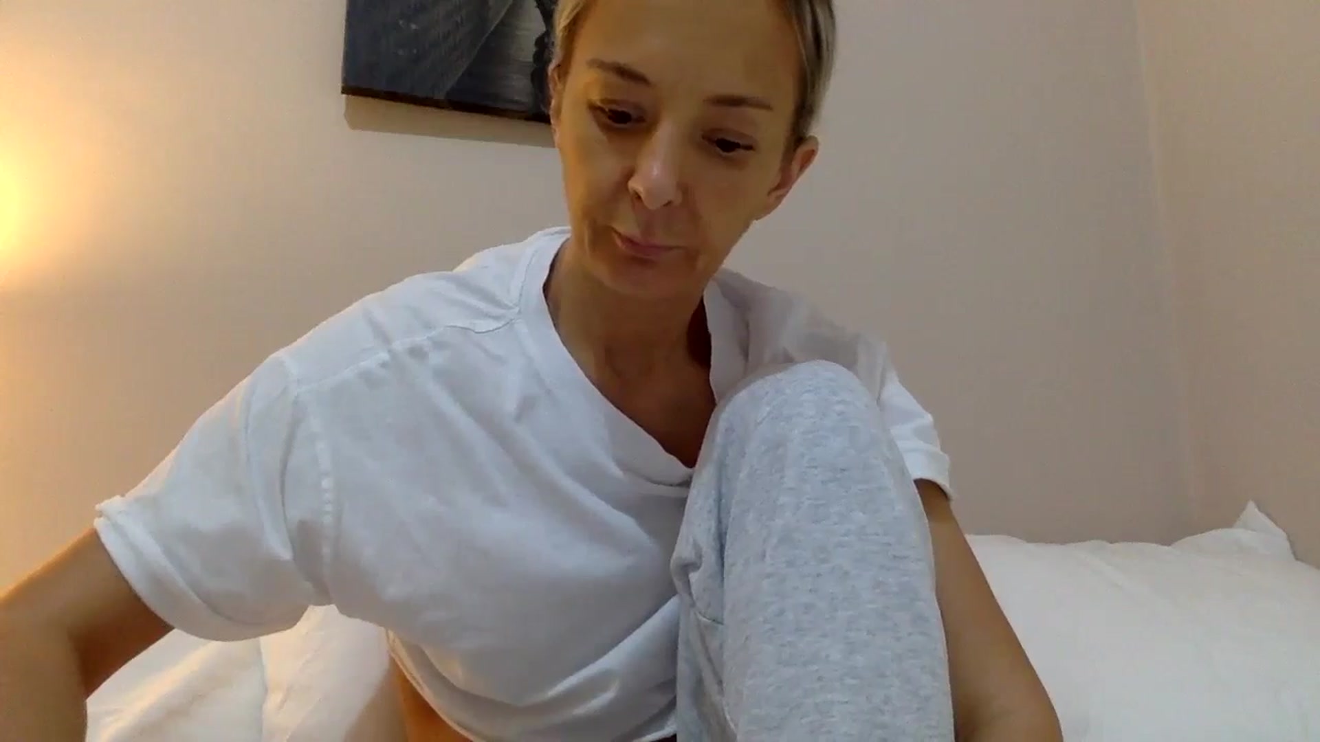 Gallery image thumbnail from Aimee_Angel's myfreecams stream on, 10/27/2024, 18:30 image 3 of 20
