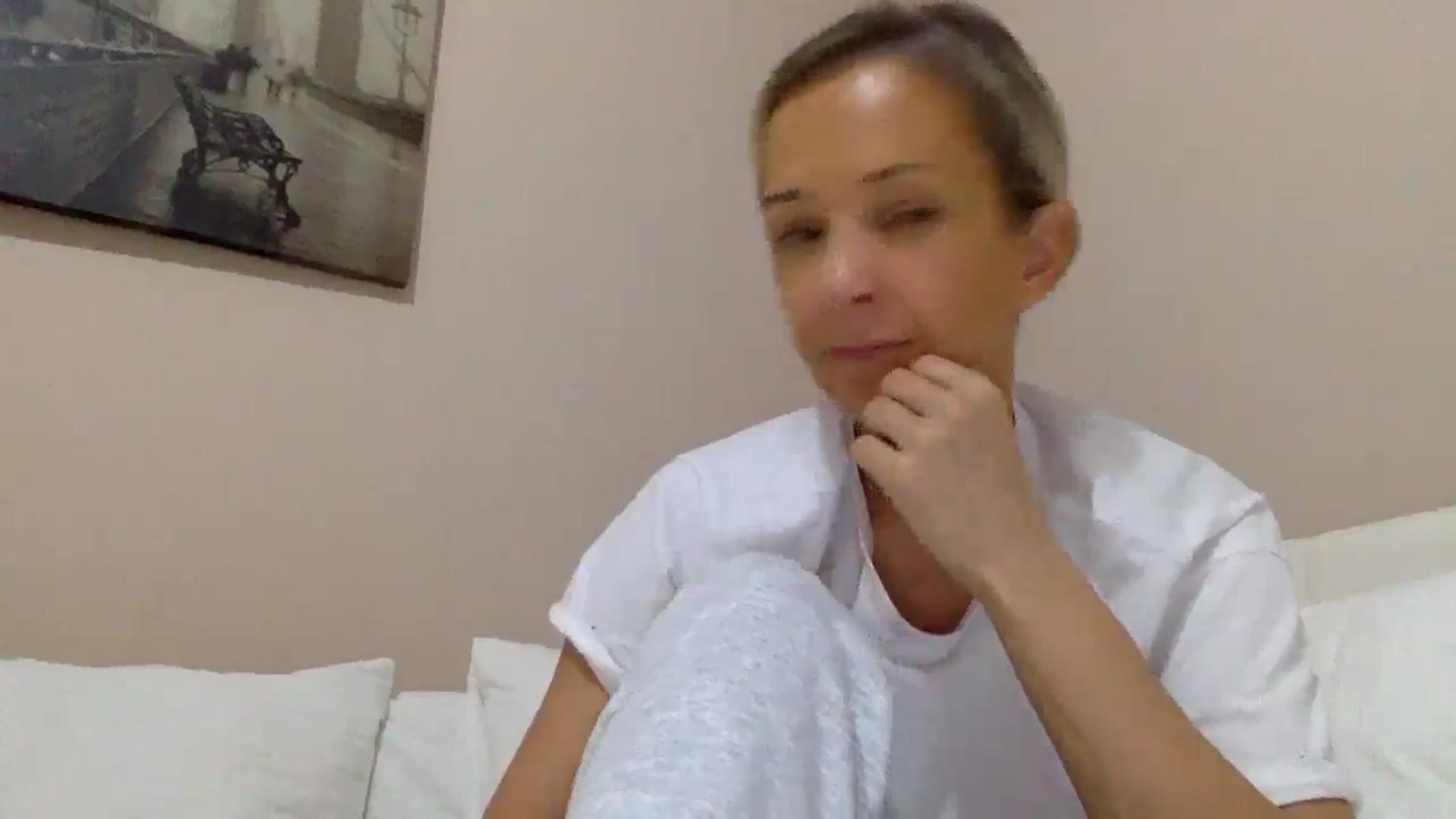Gallery image thumbnail from Aimee_Angel's myfreecams stream on, 10/30/2024, 19:28 image 8 of 20