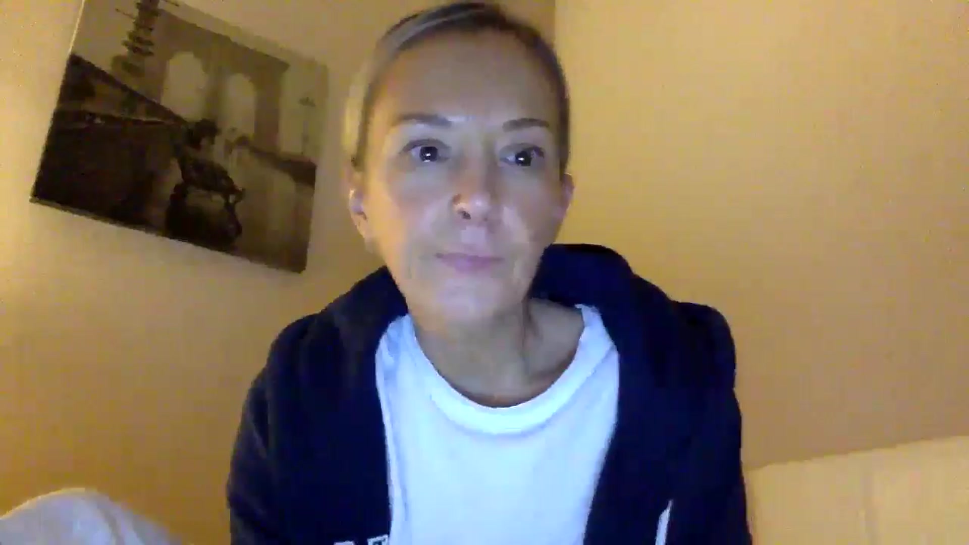 Gallery image thumbnail from Aimee_Angel's myfreecams stream on, 10/31/2024, 24:08 image 5 of 20