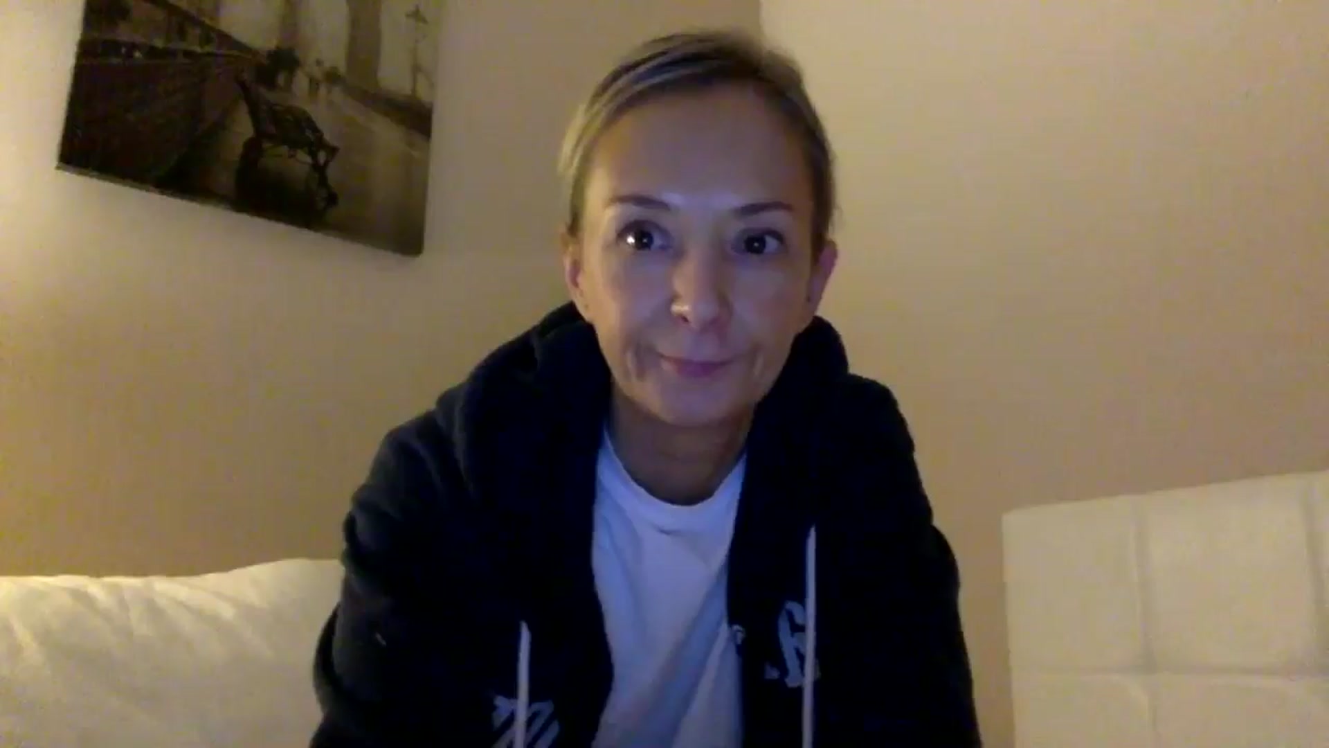 Gallery image thumbnail from Aimee_Angel's myfreecams stream on, 10/31/2024, 24:08 image 12 of 20