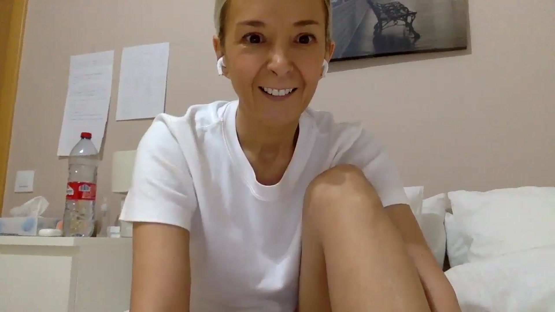 Gallery image thumbnail from Aimee_Angel's myfreecams stream on, 11/17/2024, 20:07 image 10 of 20