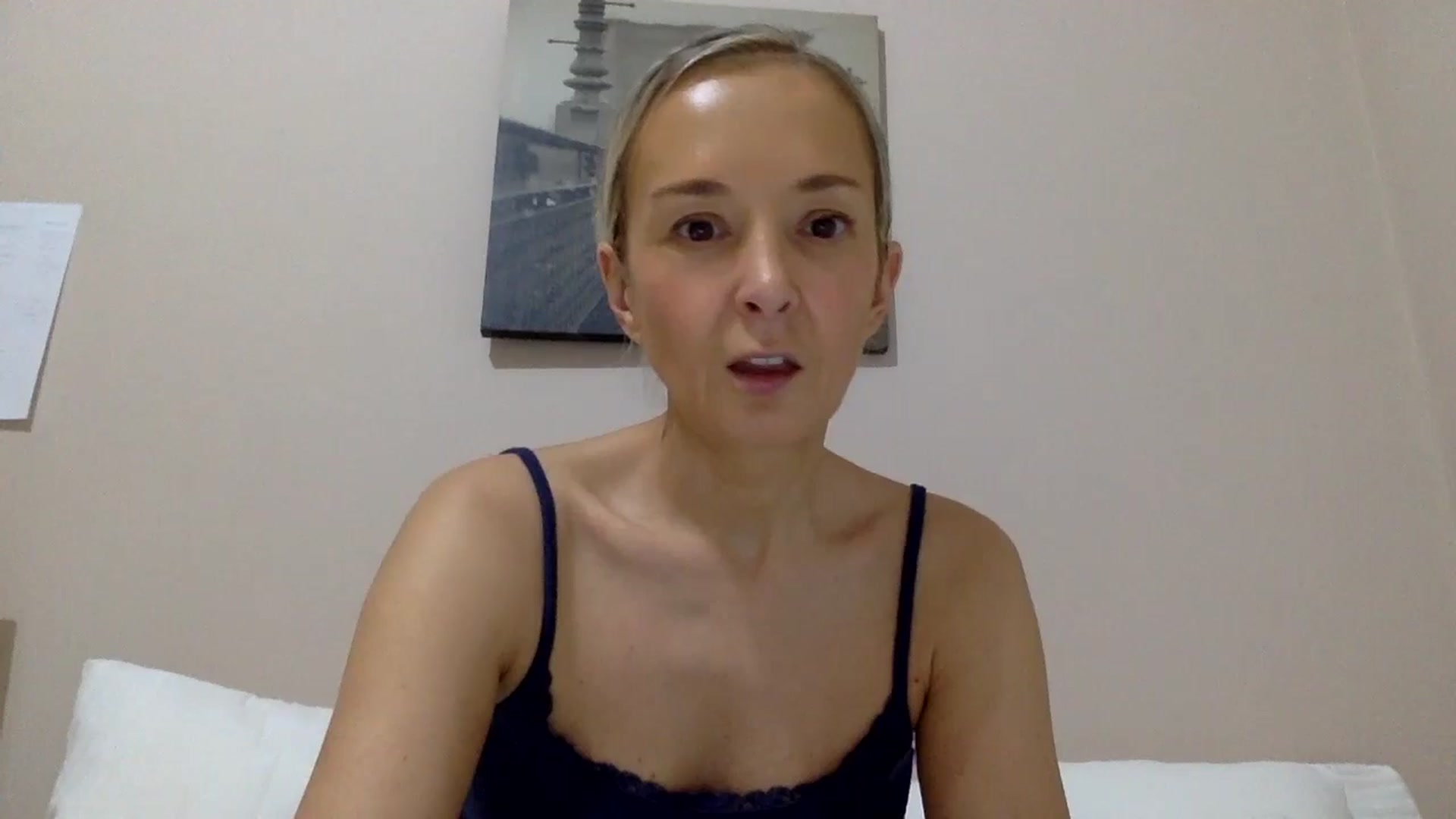 Gallery image thumbnail from Aimee_Angel's myfreecams stream on, 11/19/2024, 18:19 image 9 of 20