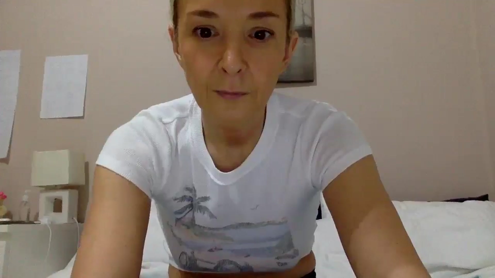 Gallery image thumbnail from Aimee_Angel's myfreecams stream on, 11/22/2024, 18:33 image 3 of 20