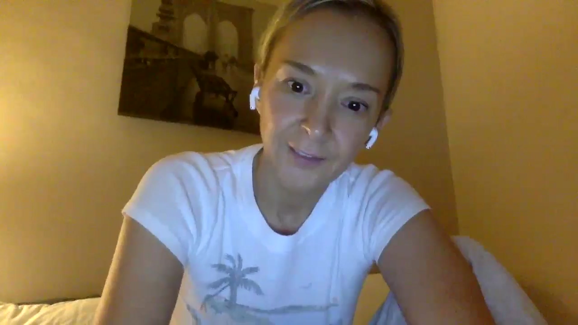 Gallery image thumbnail from Aimee_Angel's myfreecams stream on, 12/08/2024, 18:38 image 9 of 20
