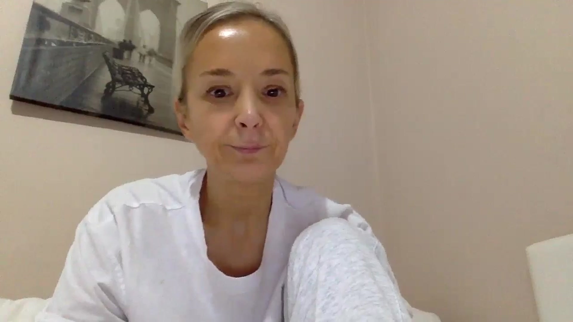 Gallery image thumbnail from Aimee_Angel's myfreecams stream on, 12/19/2024, 22:35 image 7 of 20