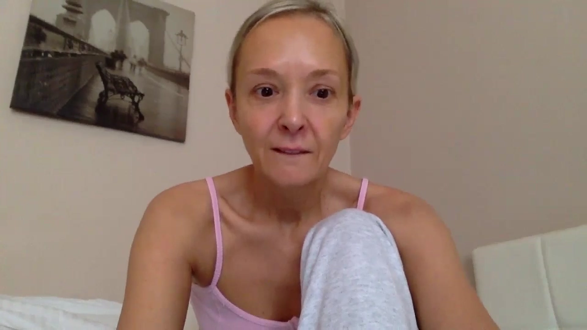 Gallery image thumbnail from Aimee_Angel's myfreecams stream on, 12/22/2024, 13:54 image 8 of 20