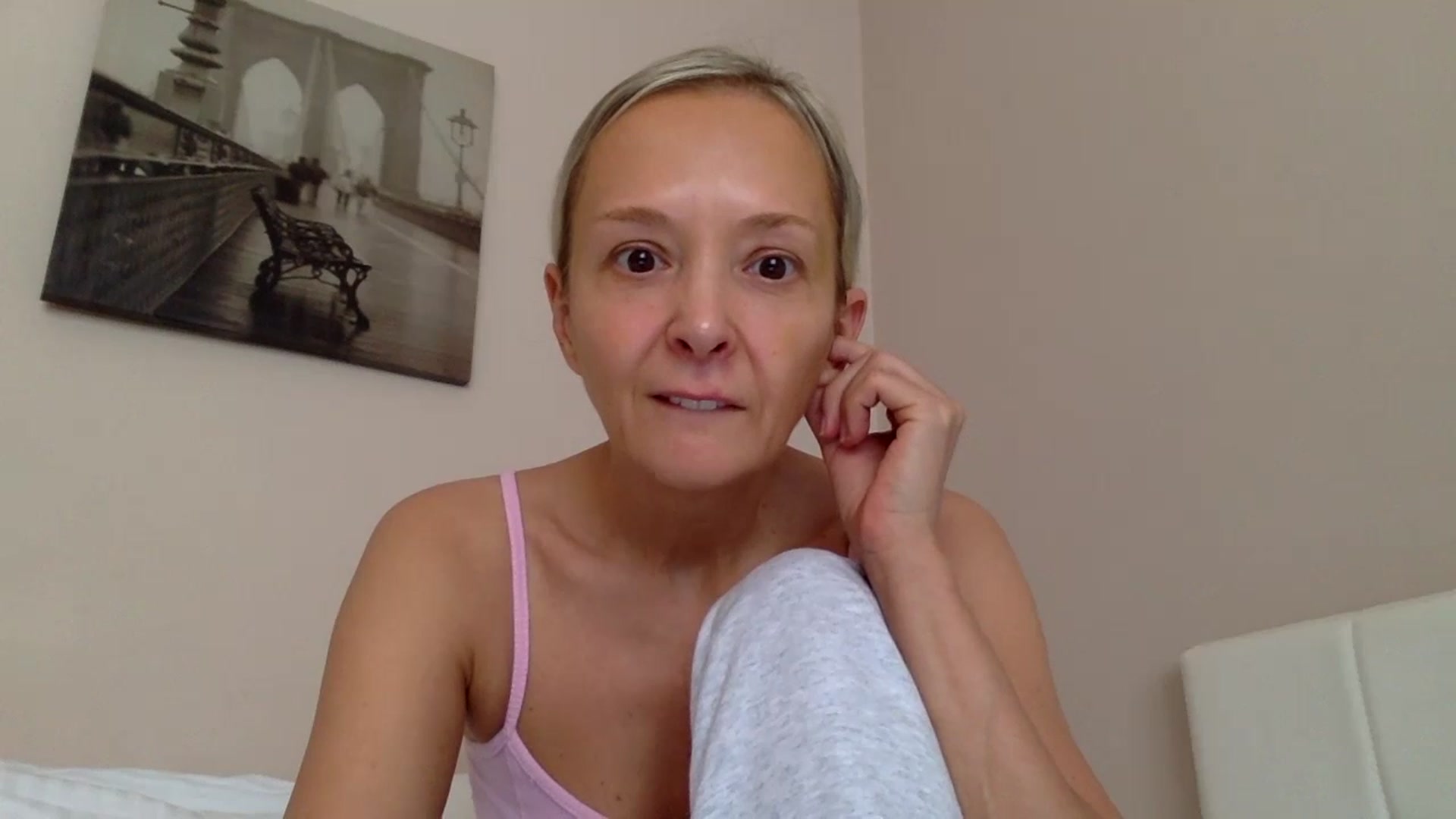 Gallery image thumbnail from Aimee_Angel's myfreecams stream on, 12/22/2024, 13:54 image 5 of 20