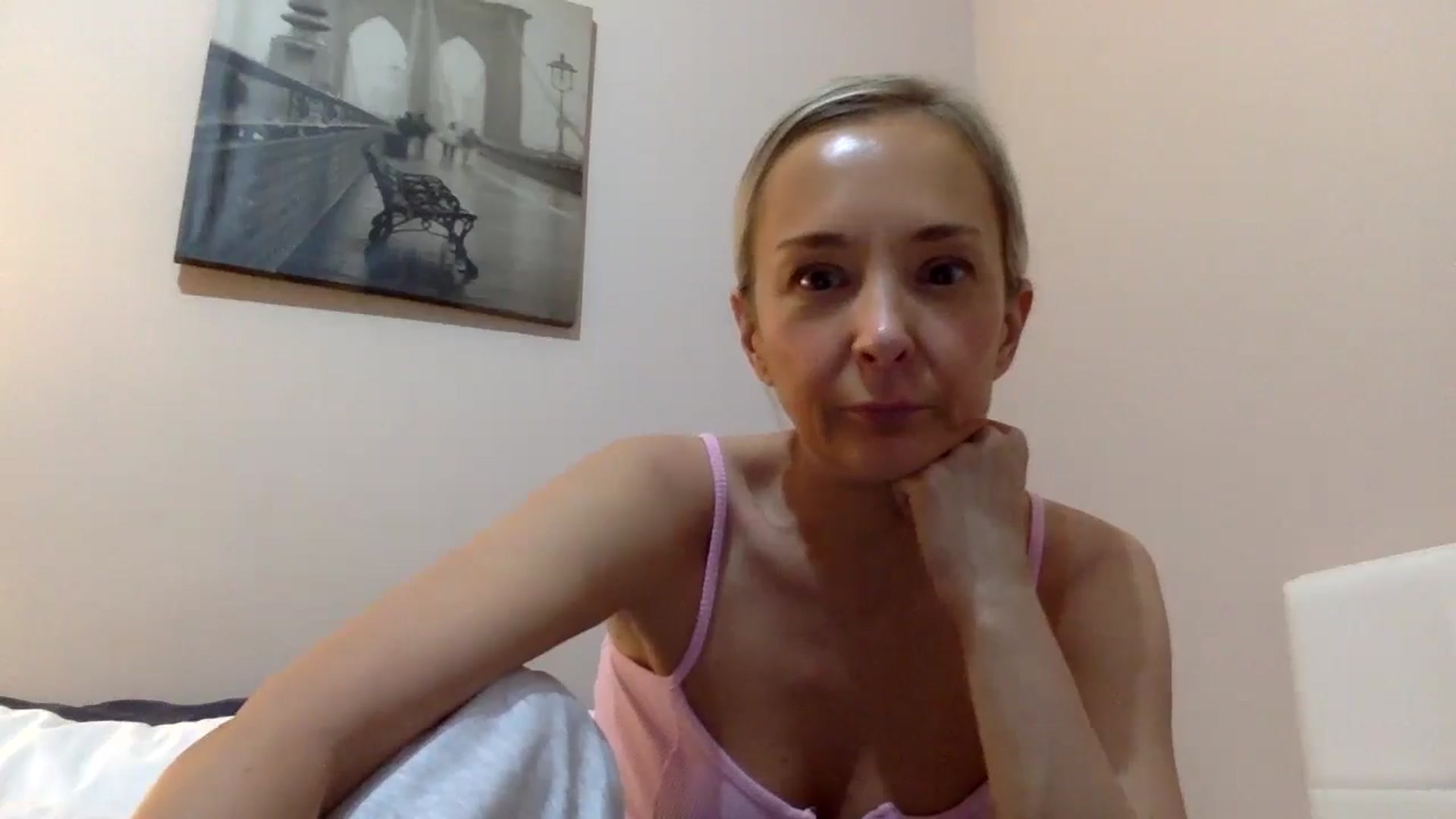 Gallery image thumbnail from Aimee_Angel's myfreecams stream on, 01/03/2025, 23:52 image 2 of 20