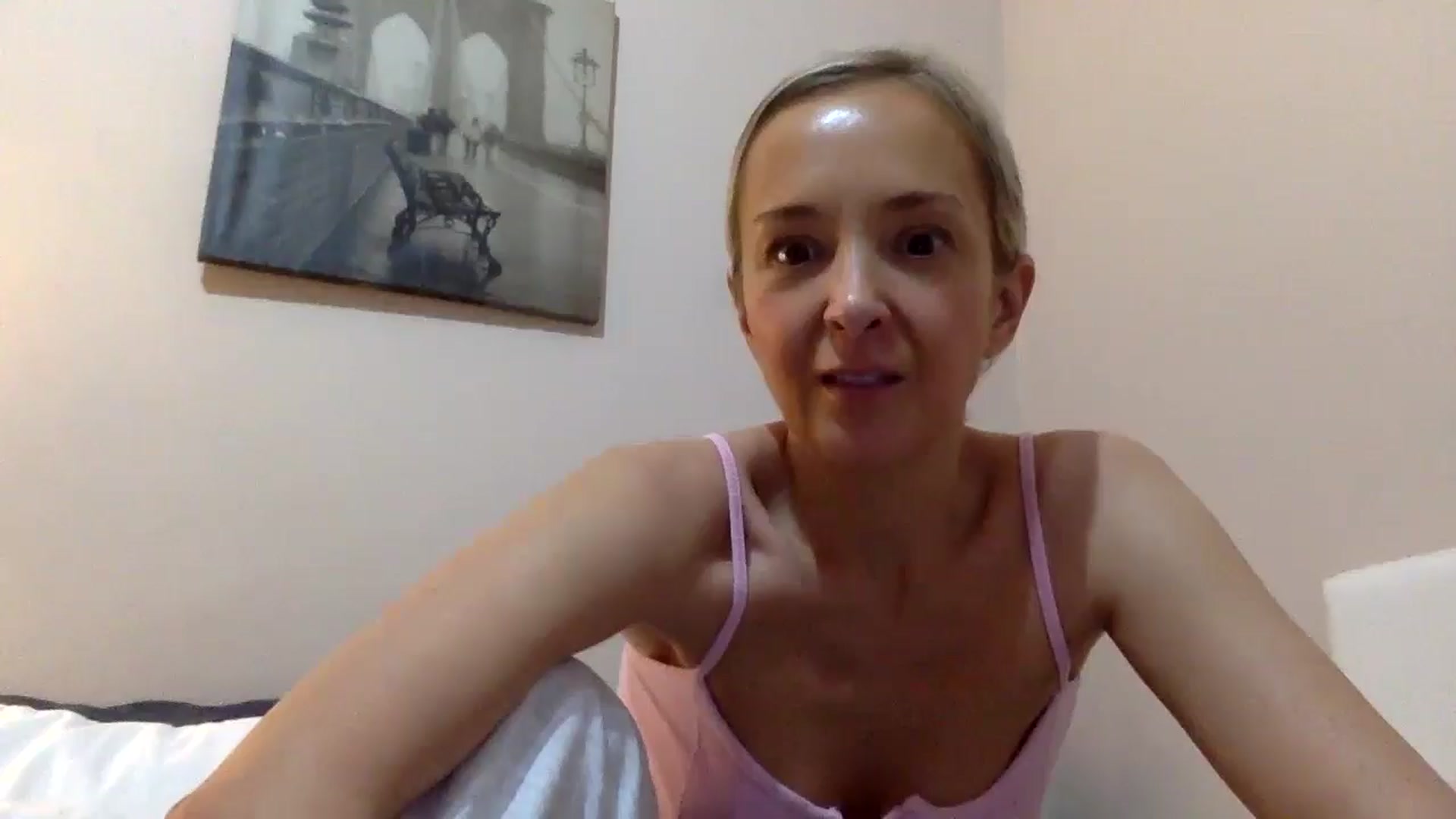 Gallery image thumbnail from Aimee_Angel's myfreecams stream on, 01/03/2025, 23:52 image 1 of 20