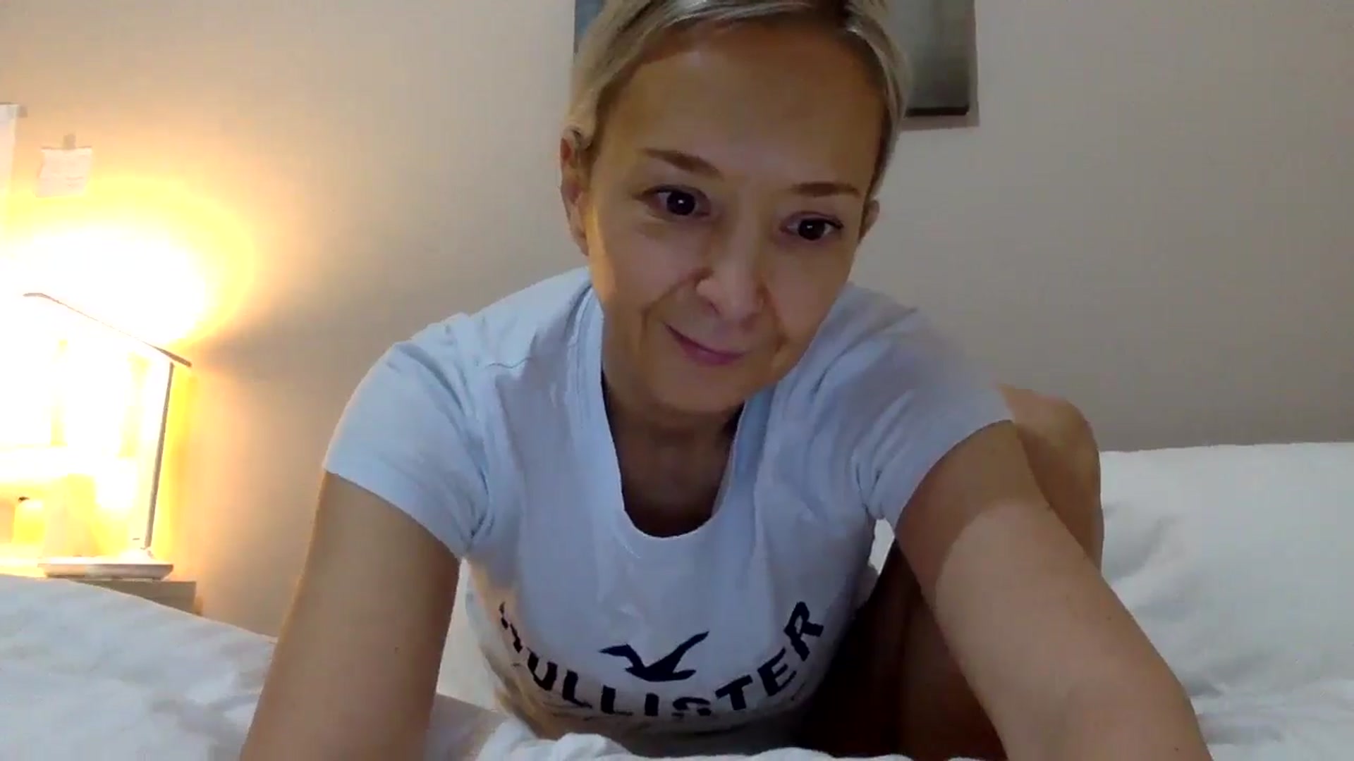 Gallery image thumbnail from Aimee_Angel's myfreecams stream on, 01/05/2025, 17:19 image 14 of 20