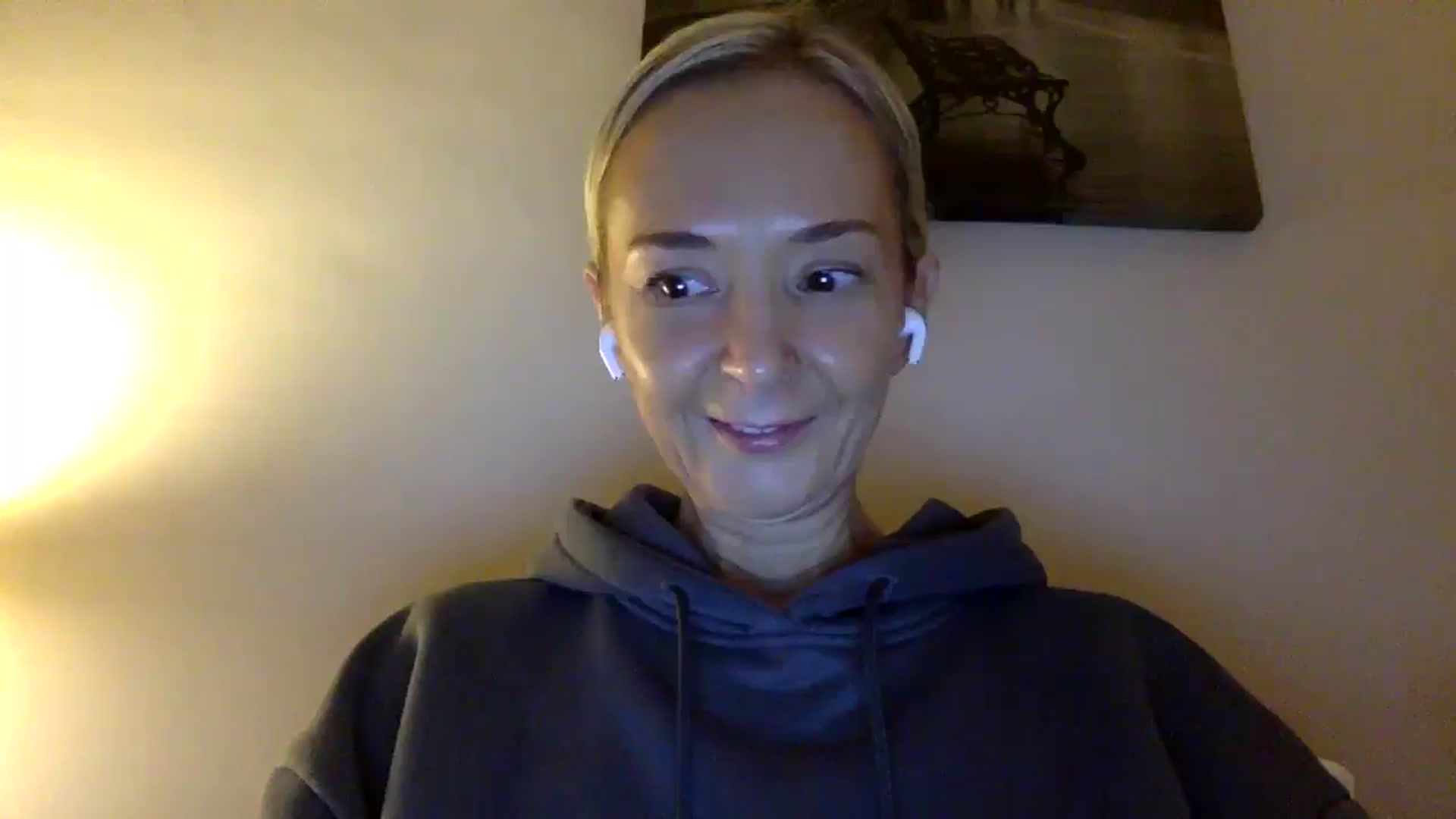 Gallery image thumbnail from Aimee_Angel's myfreecams stream on, 01/05/2025, 23:16 image 4 of 20