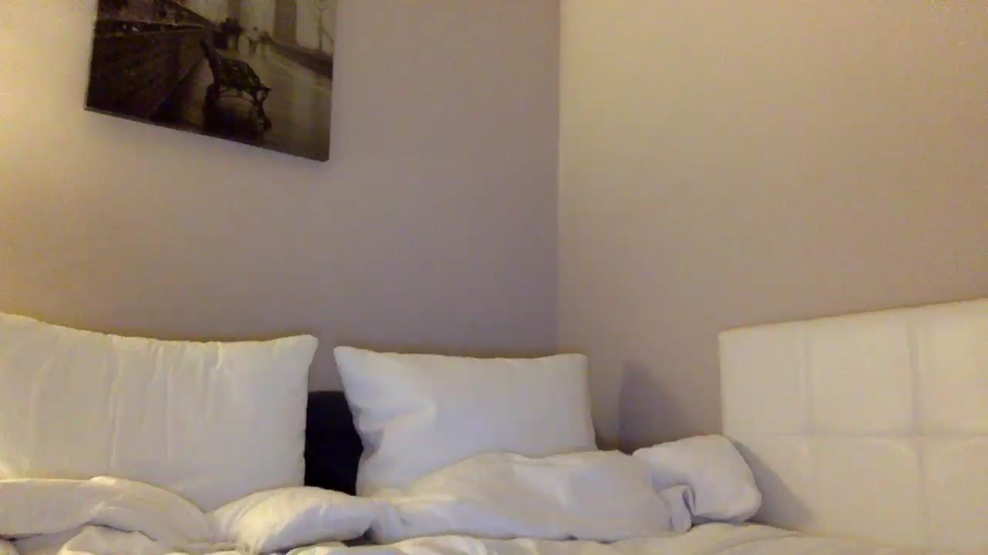Gallery image thumbnail from Aimee_Angel's myfreecams stream on, 01/05/2025, 23:16 image 17 of 20