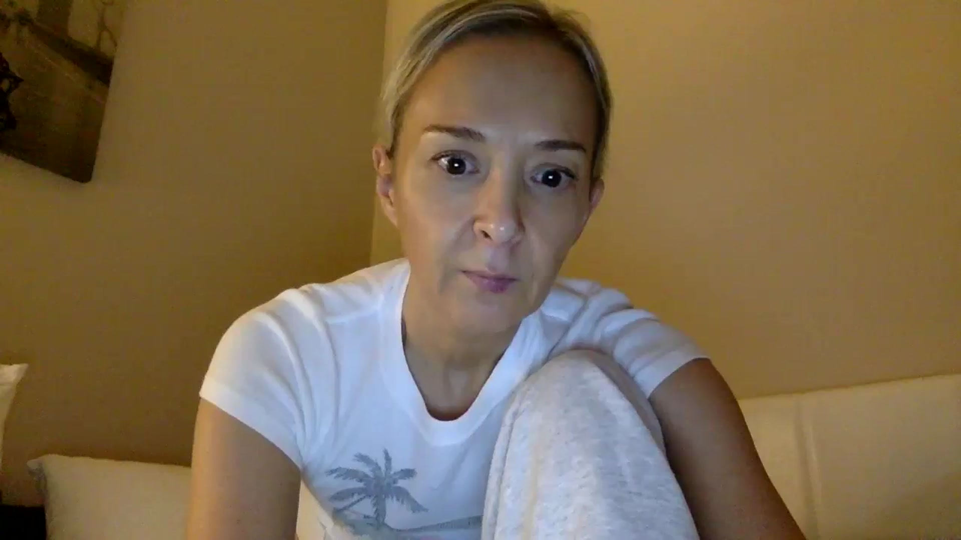 Gallery image thumbnail from Aimee_Angel's myfreecams stream on, 01/12/2025, 22:54 image 14 of 20
