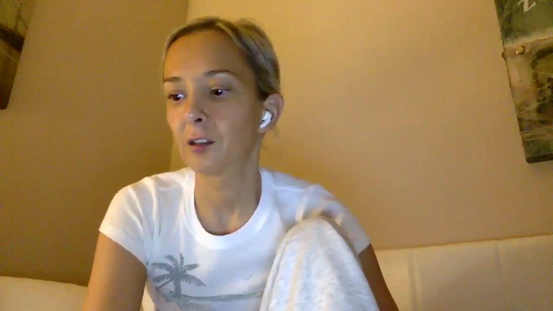 Gallery image thumbnail from Aimee_Angel's myfreecams stream on, 01/12/2025, 22:54 image 6 of 20