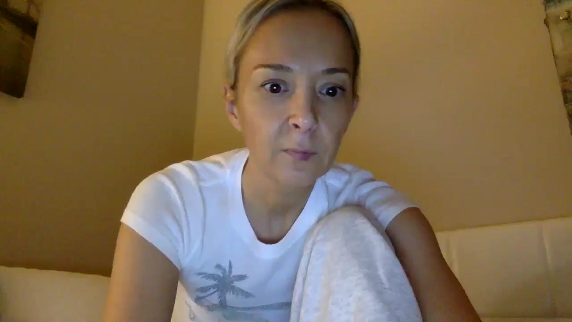 Gallery image thumbnail from Aimee_Angel's myfreecams stream on, 01/12/2025, 22:54 image 12 of 20