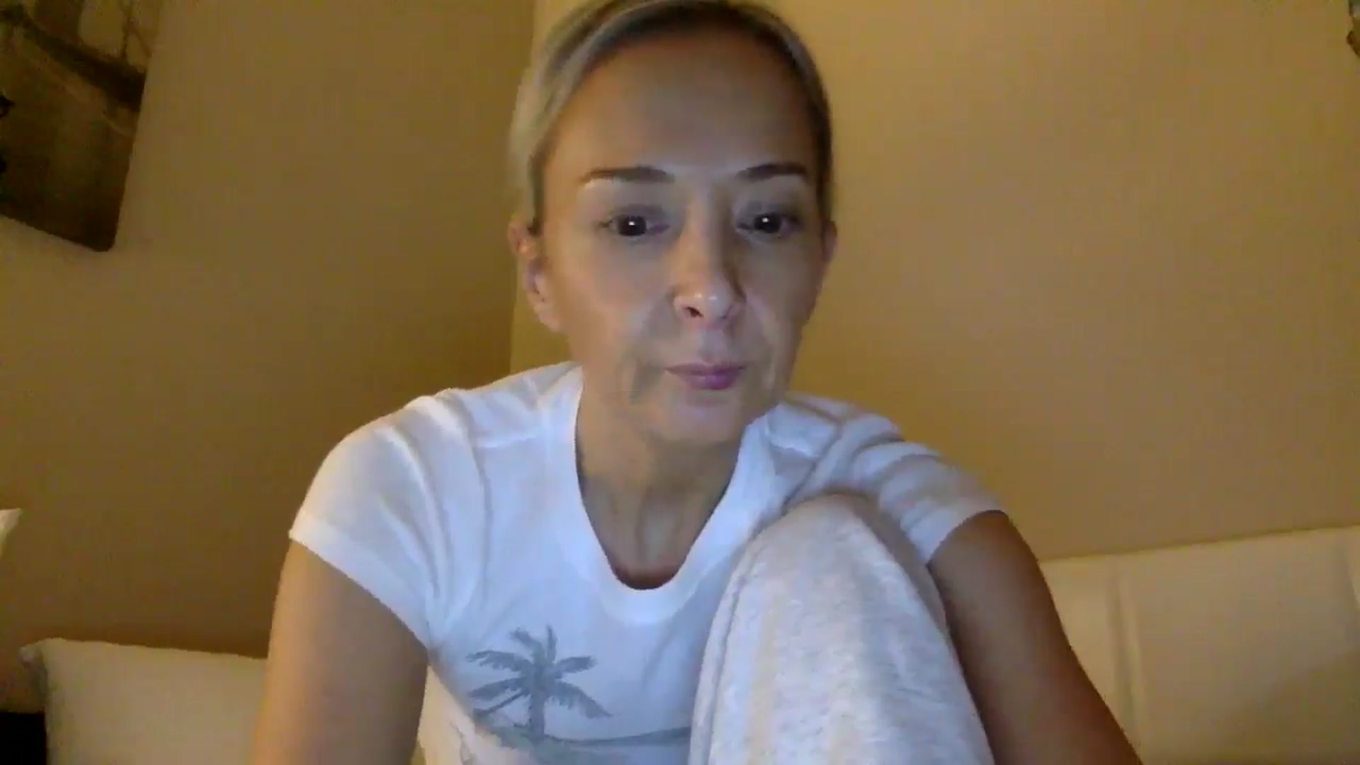 Gallery image thumbnail from Aimee_Angel's myfreecams stream on, 01/12/2025, 22:54 image 17 of 20