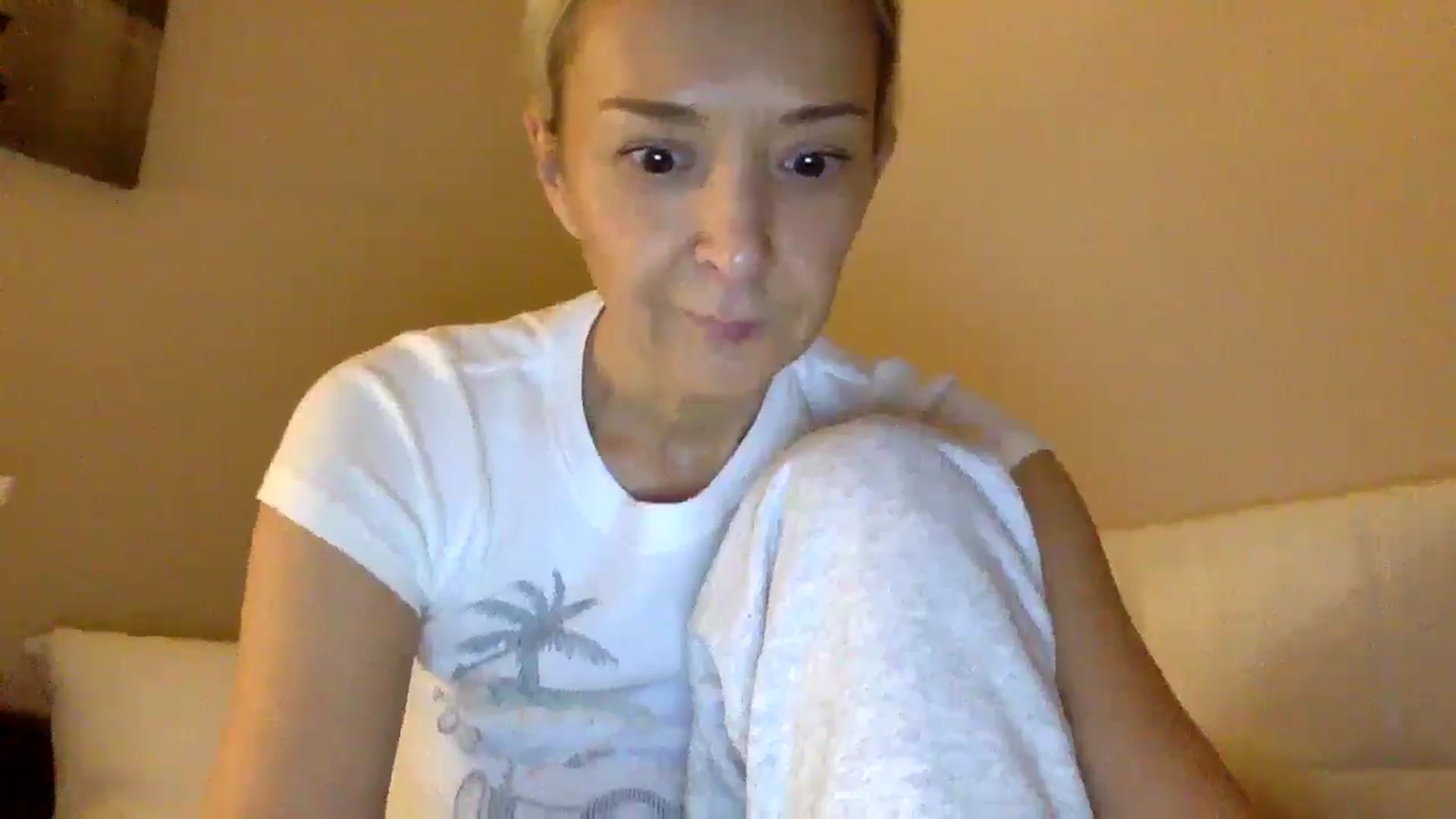 Gallery image thumbnail from Aimee_Angel's myfreecams stream on, 01/12/2025, 23:22 image 3 of 20