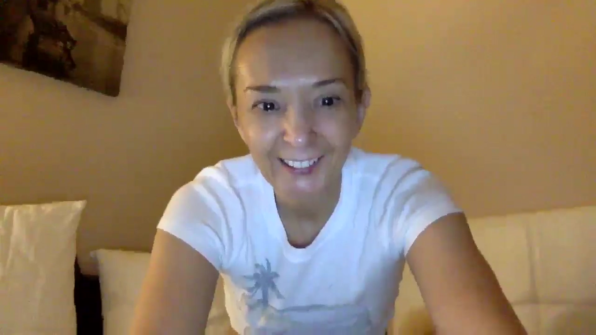 Gallery image thumbnail from Aimee_Angel's myfreecams stream on, 01/12/2025, 23:22 image 13 of 20
