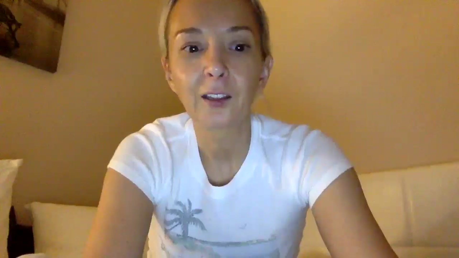 Gallery image thumbnail from Aimee_Angel's myfreecams stream on, 01/12/2025, 23:22 image 15 of 20