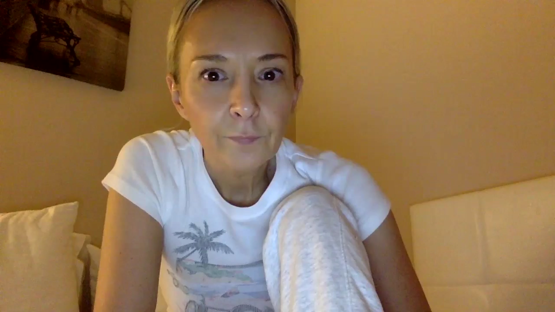 Gallery image thumbnail from Aimee_Angel's myfreecams stream on, 01/21/2025, 24:52 image 18 of 20
