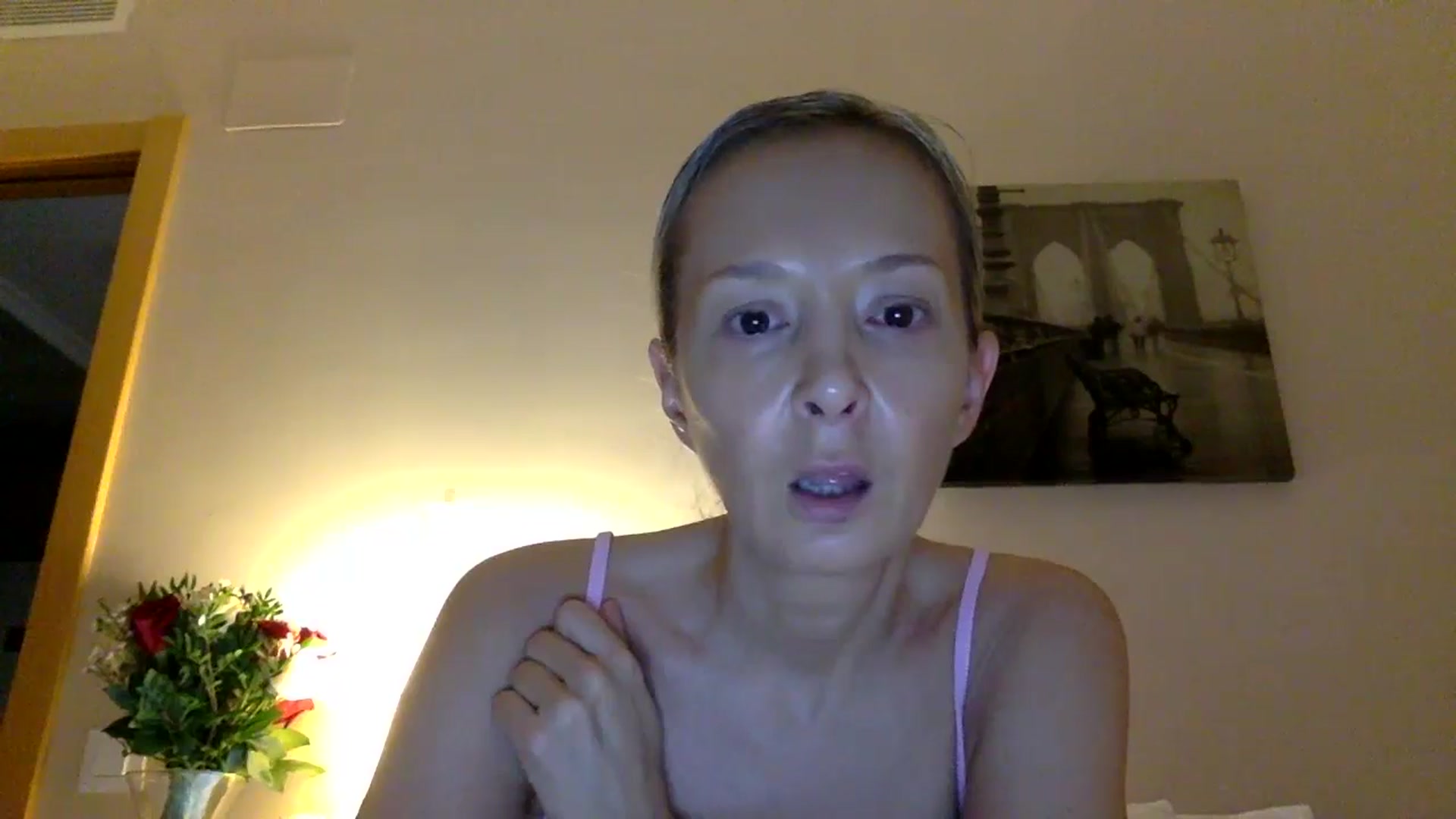 Gallery image thumbnail from Aimee_Angel's myfreecams stream on, 01/22/2025, 17:32 image 13 of 20